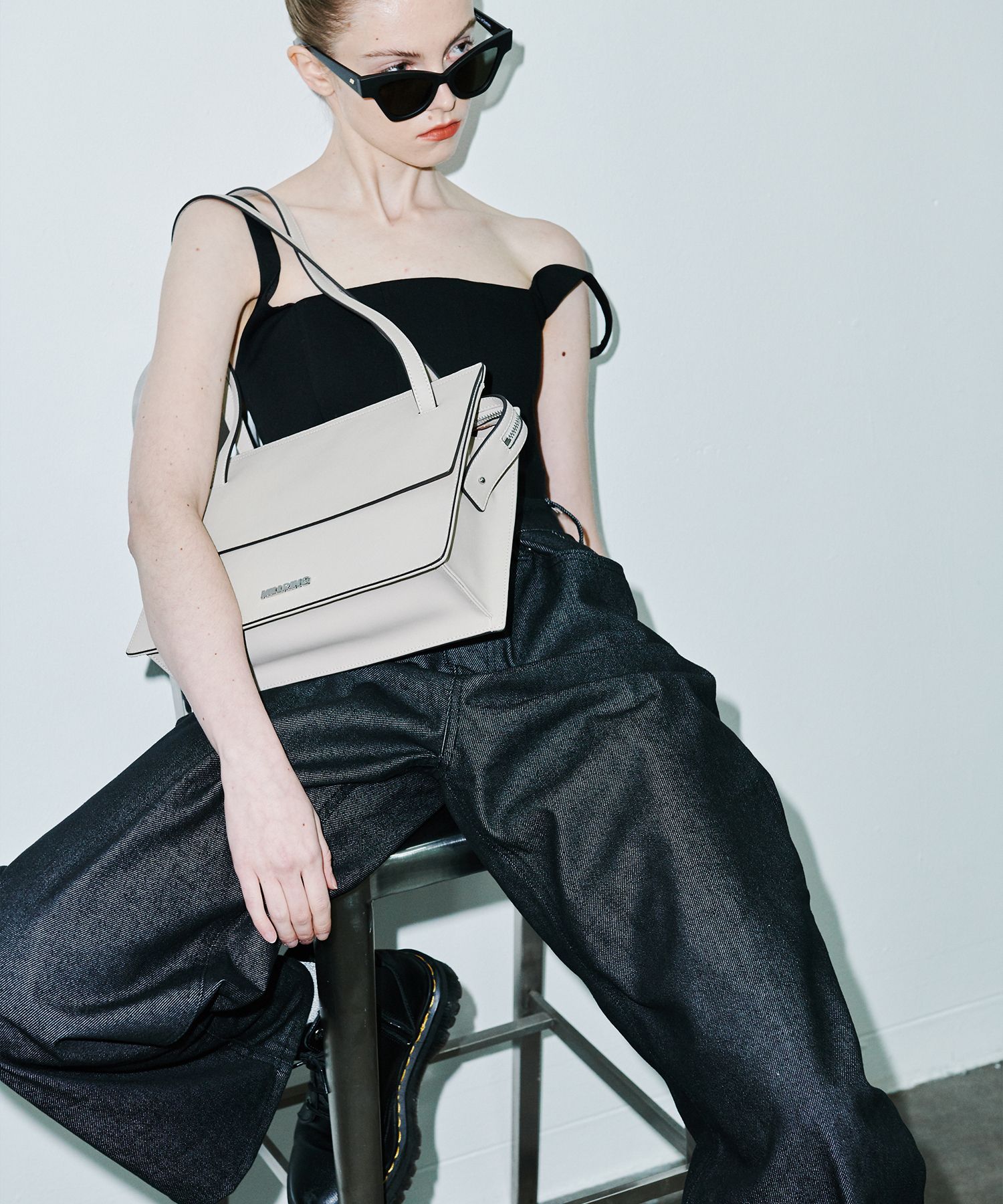 ★送料・関税込★NILLRING★NILLRING 10AM Bag★ MUSINSA公式 | NILLRING 10 AM Bag - Black