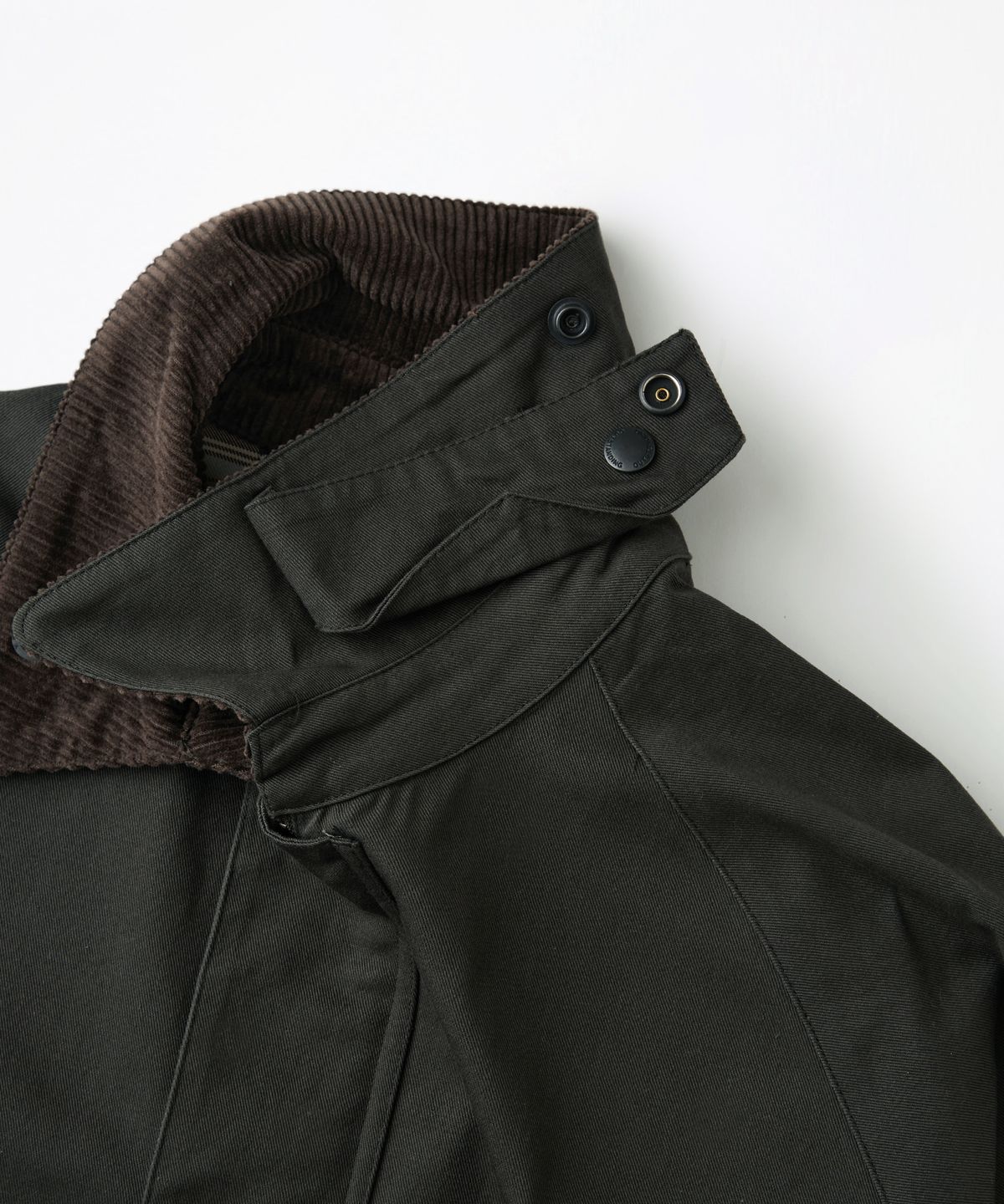 아웃스탠딩(OUTSTANDING) CORDUROY COLLAR SHORT JACKET_OLIVE GREEN