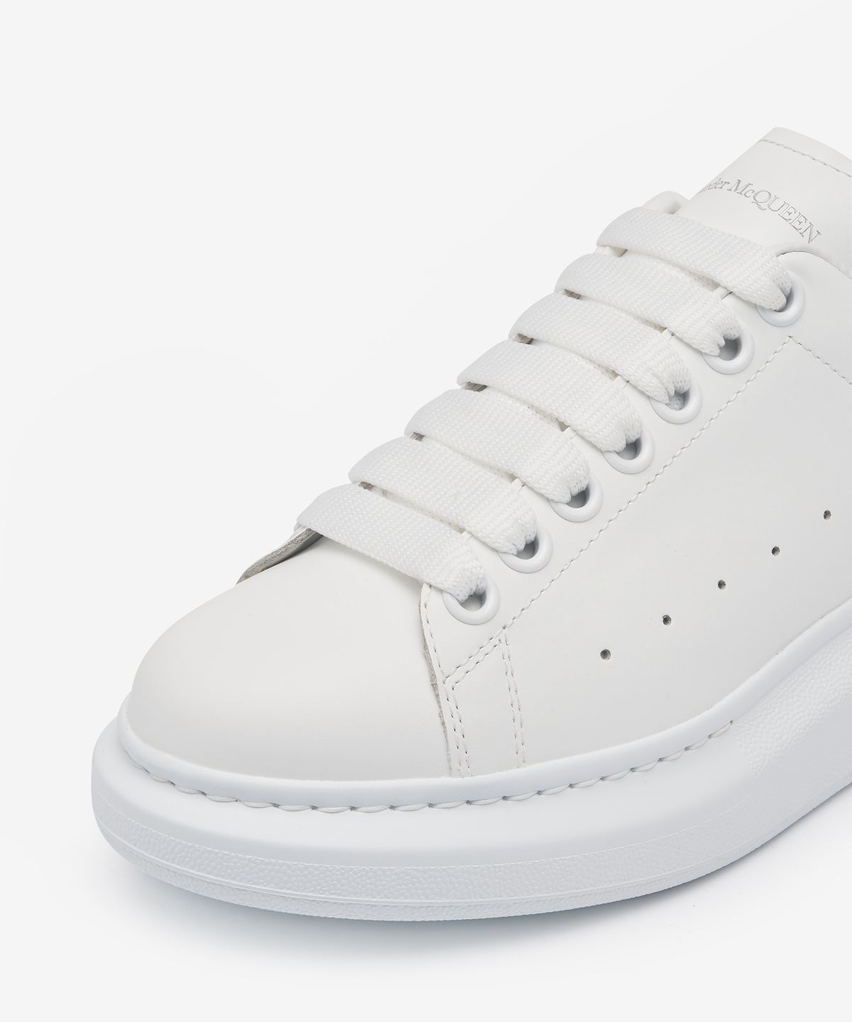 알렉산더 맥퀸(ALEXANDER McQUEEN) 오버사이즈 스니커즈 - 화이트:코랄 / 553770WHGP79663