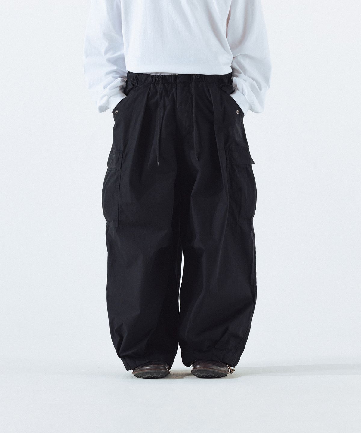 앵글런(ANGLAN) Field Vijo Balloon Pants - Black