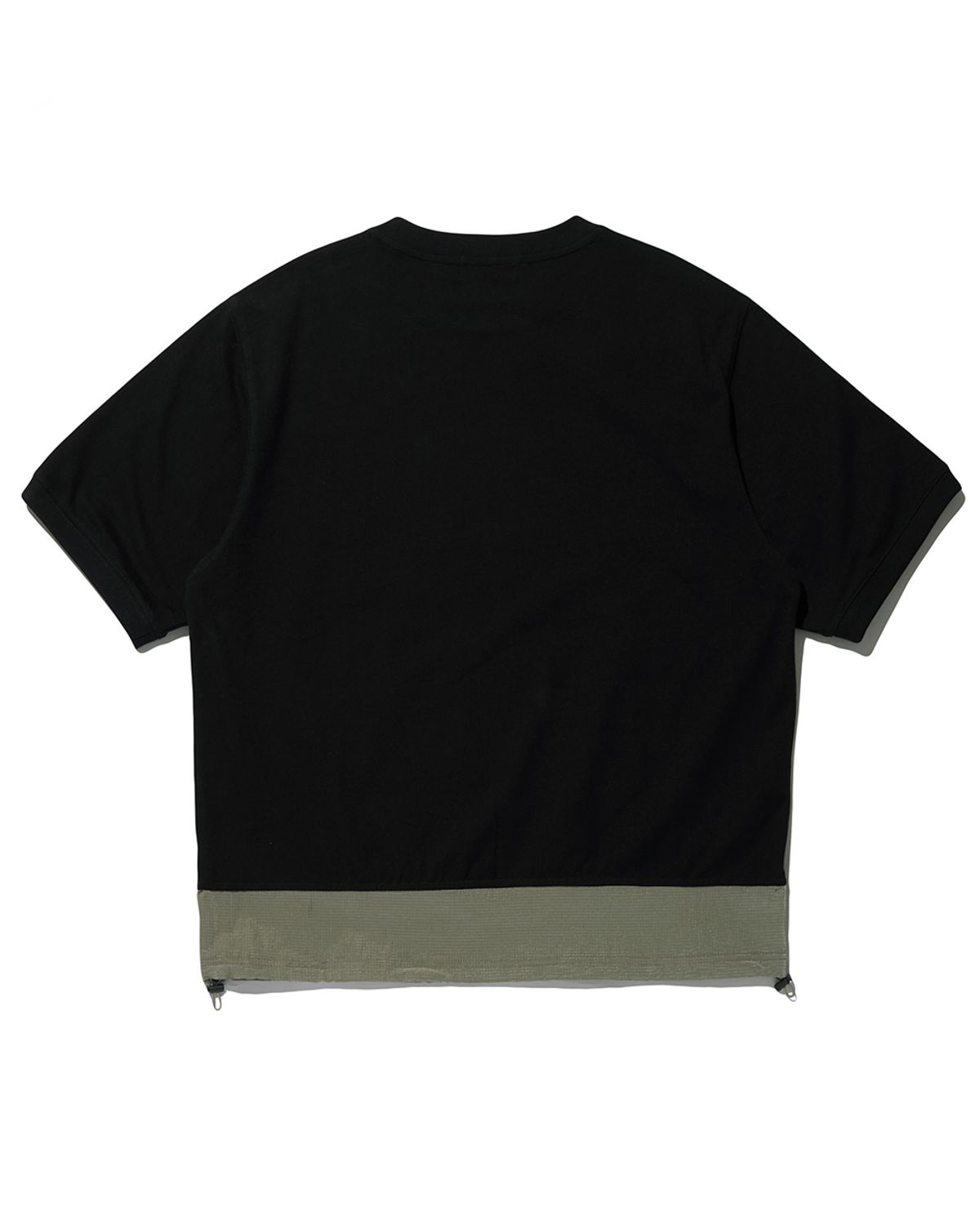 비슬로우(BESLOW) CONTRAST PANNEL SWEAT HALF SHIRT BLACK