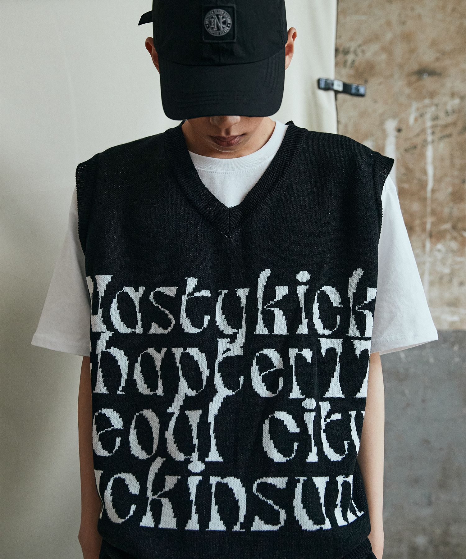 NASTY KICKの[NSTK] Kinsum Knit Vest 全3色 NASTY KICKの[NSTK] Kinsum Knit Vest 全3色 (NASTYKICK/ベスト