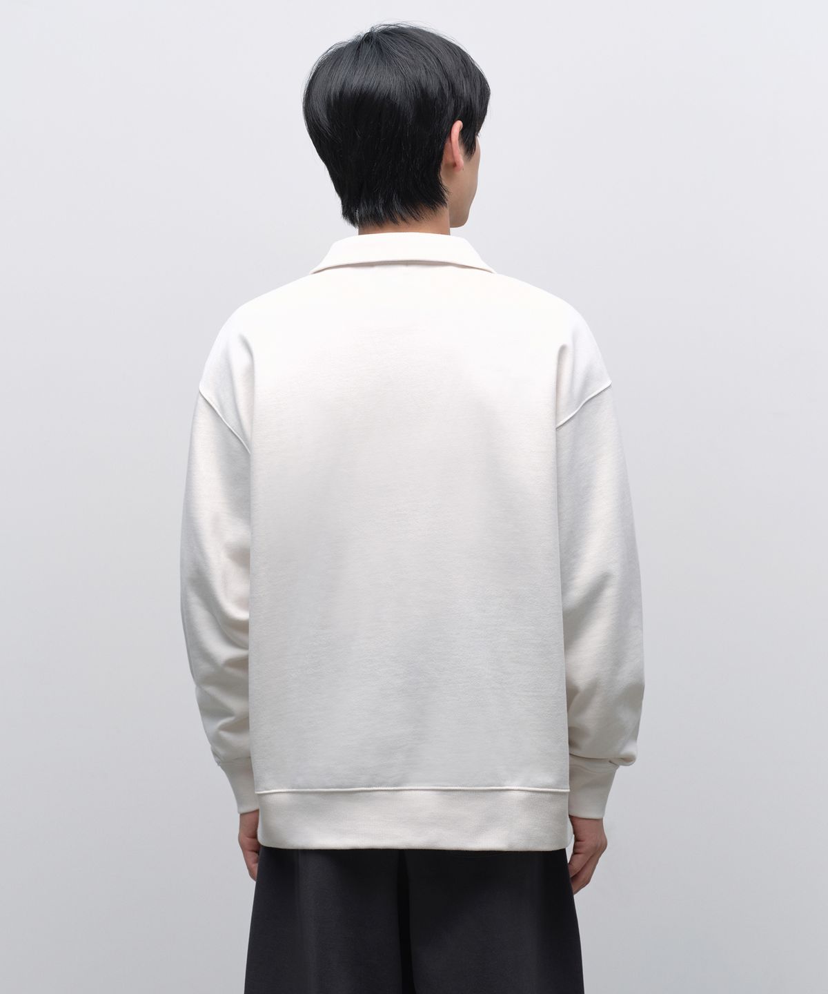 무신사 스탠다드(MUSINSA STANDARD) 오버사이즈 하프 집업 스웨트셔츠 [크림]