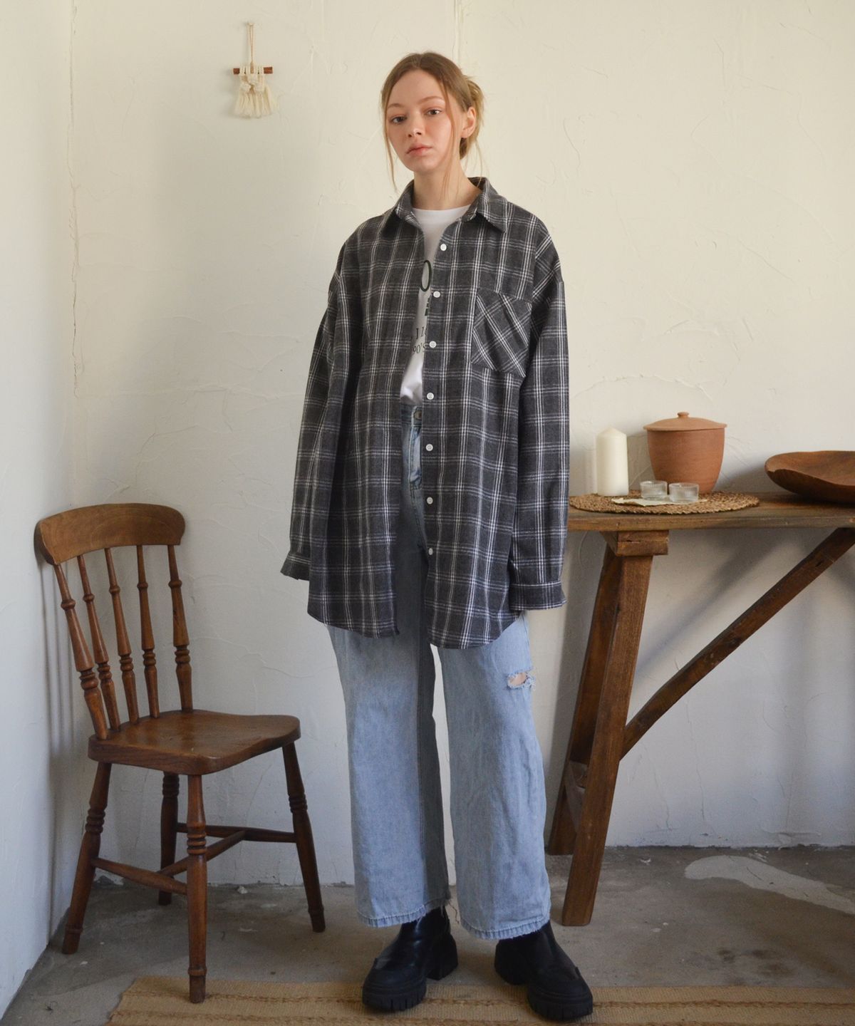 보늬(BONIEE) 오버핏 체크 패턴(Over Fit Check) 셔츠 그레이