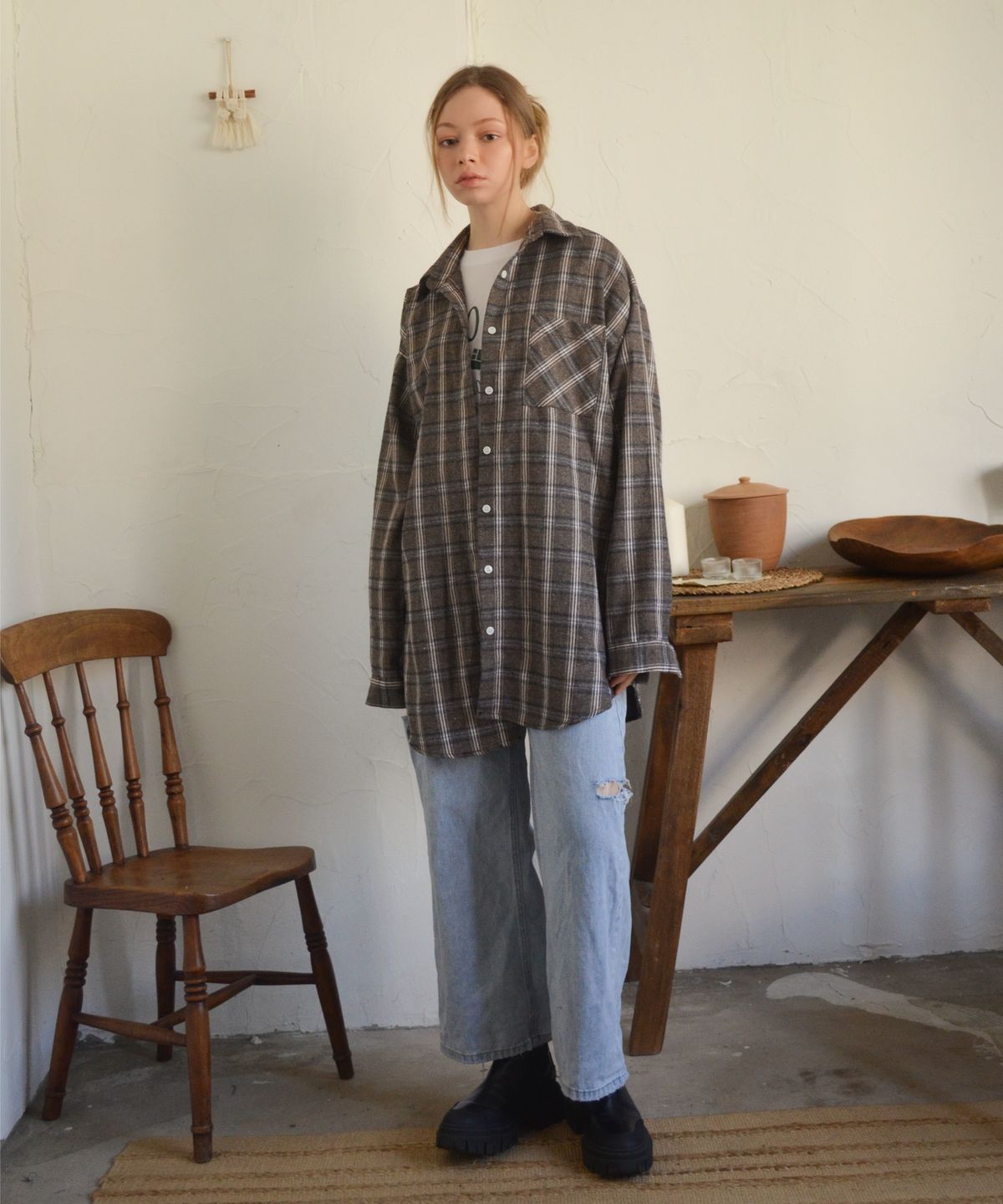 보늬(BONIEE) 오버핏 체크 패턴(Over Fit Check) 셔츠 브라운
