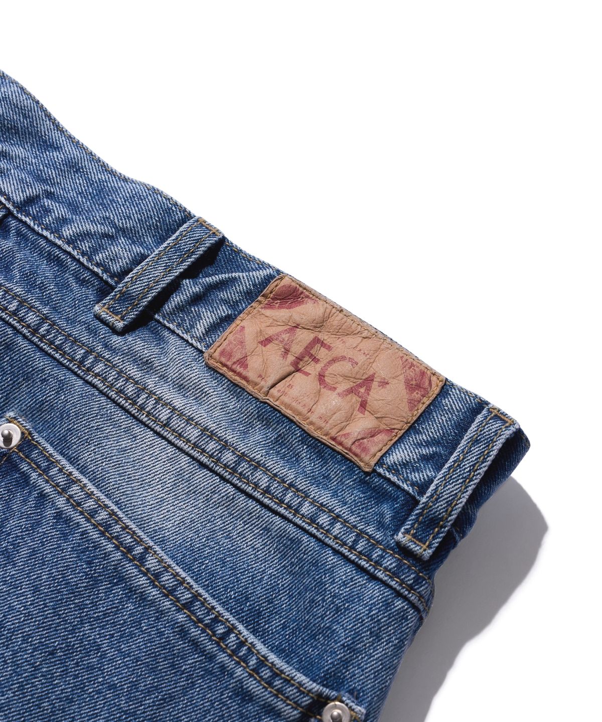 에이카화이트(AECA) DOUBLE KNEE PAINTED DENIM-BLUE
