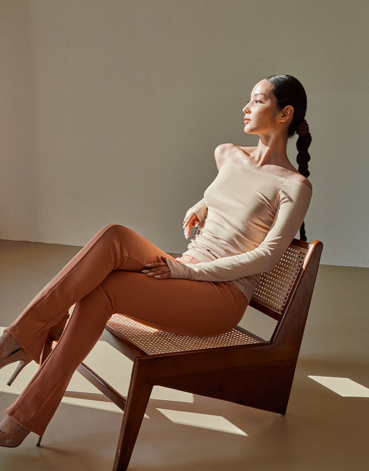 탑걸(TOPGIRL) COMFY FOR EVERYDAY ONE SHOULDER TOP_T216TP109