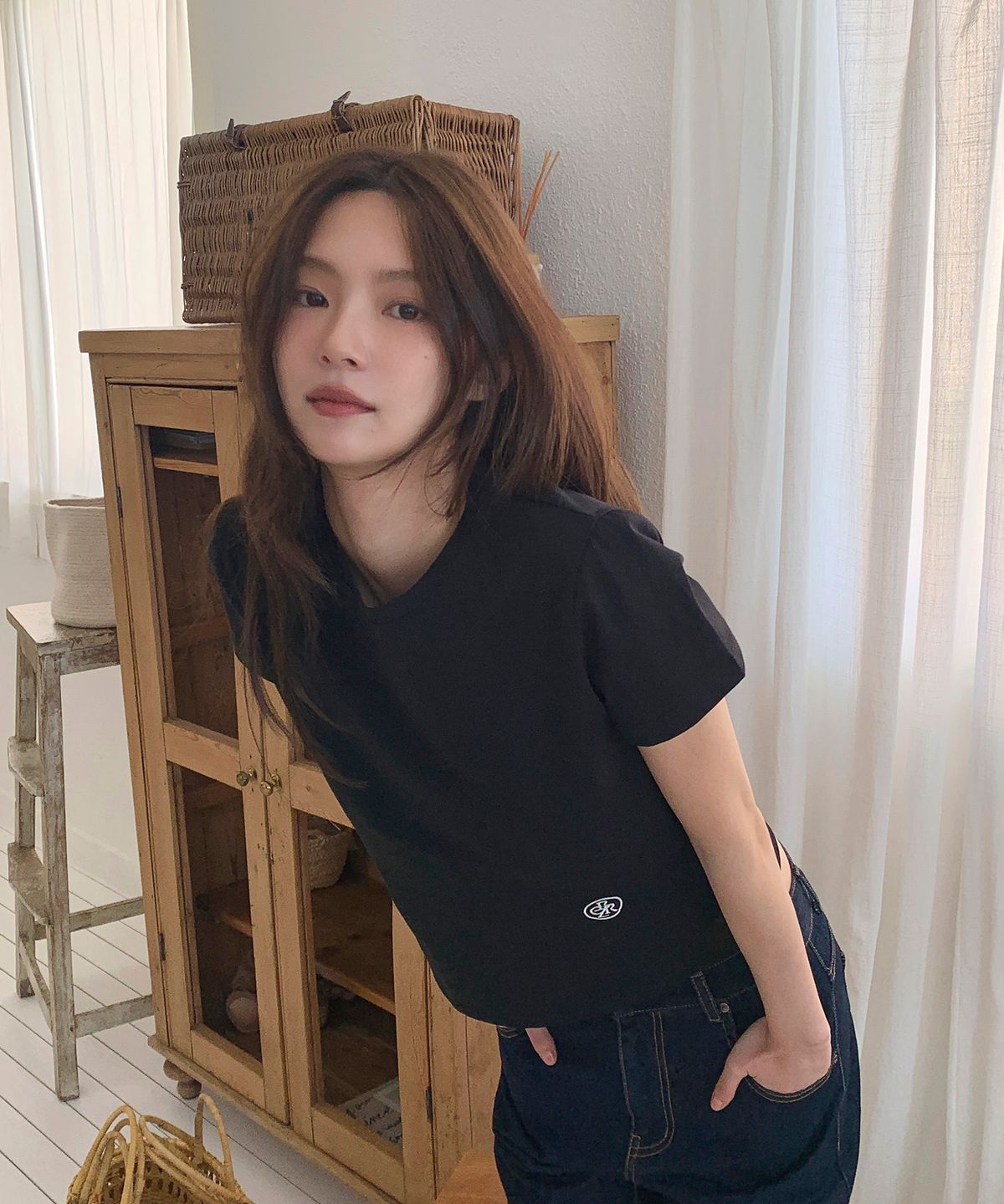 시티브리즈(CITYBREEZE) 미니 로고 자수 반팔 티셔츠_4COLORS