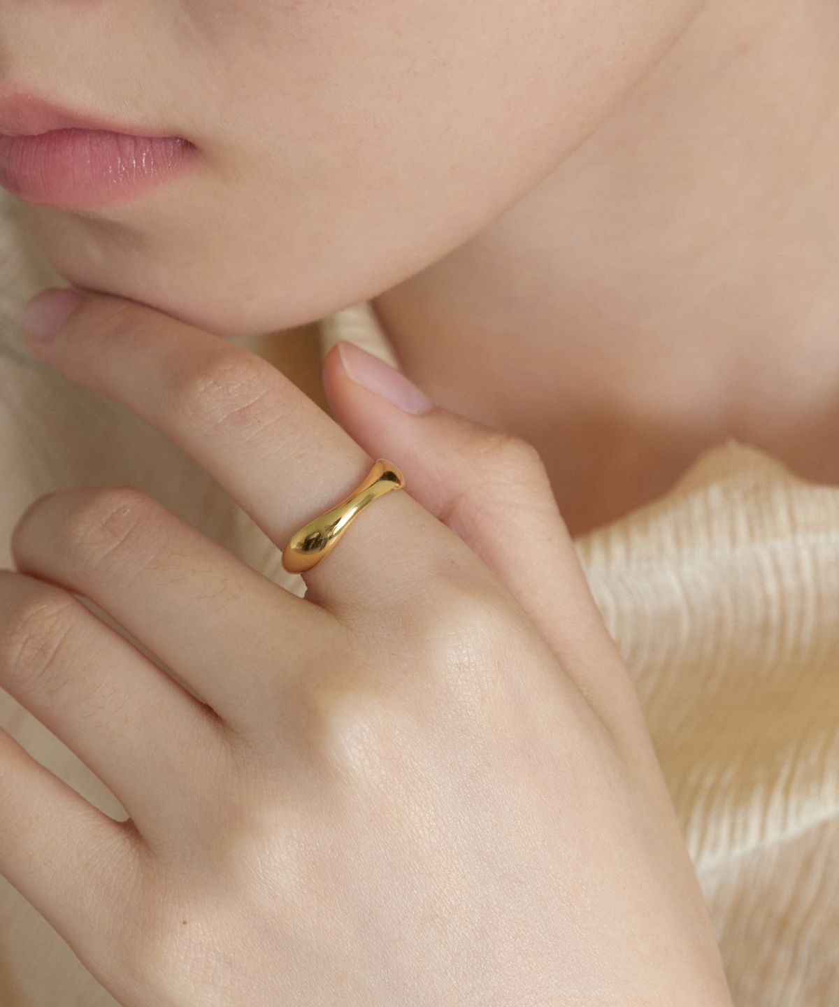 바이위켄드(BYWEEKEND) Wave ring