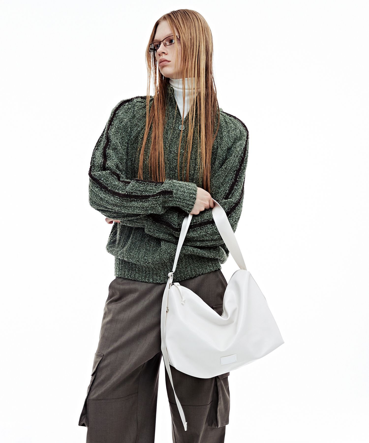 MUSINSA | fennec LEATHER HOBO BAG (2colors)