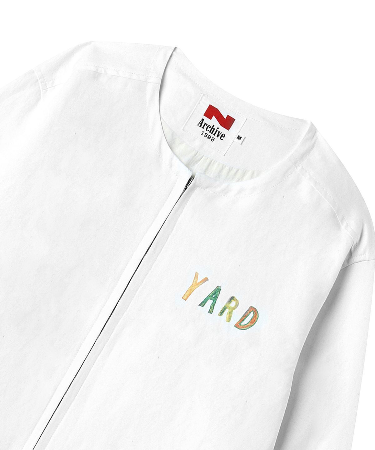 비욘드클로젯(BEYOND CLOSET) [COLLECTION LINE] 테이블 집업 점퍼 화이트