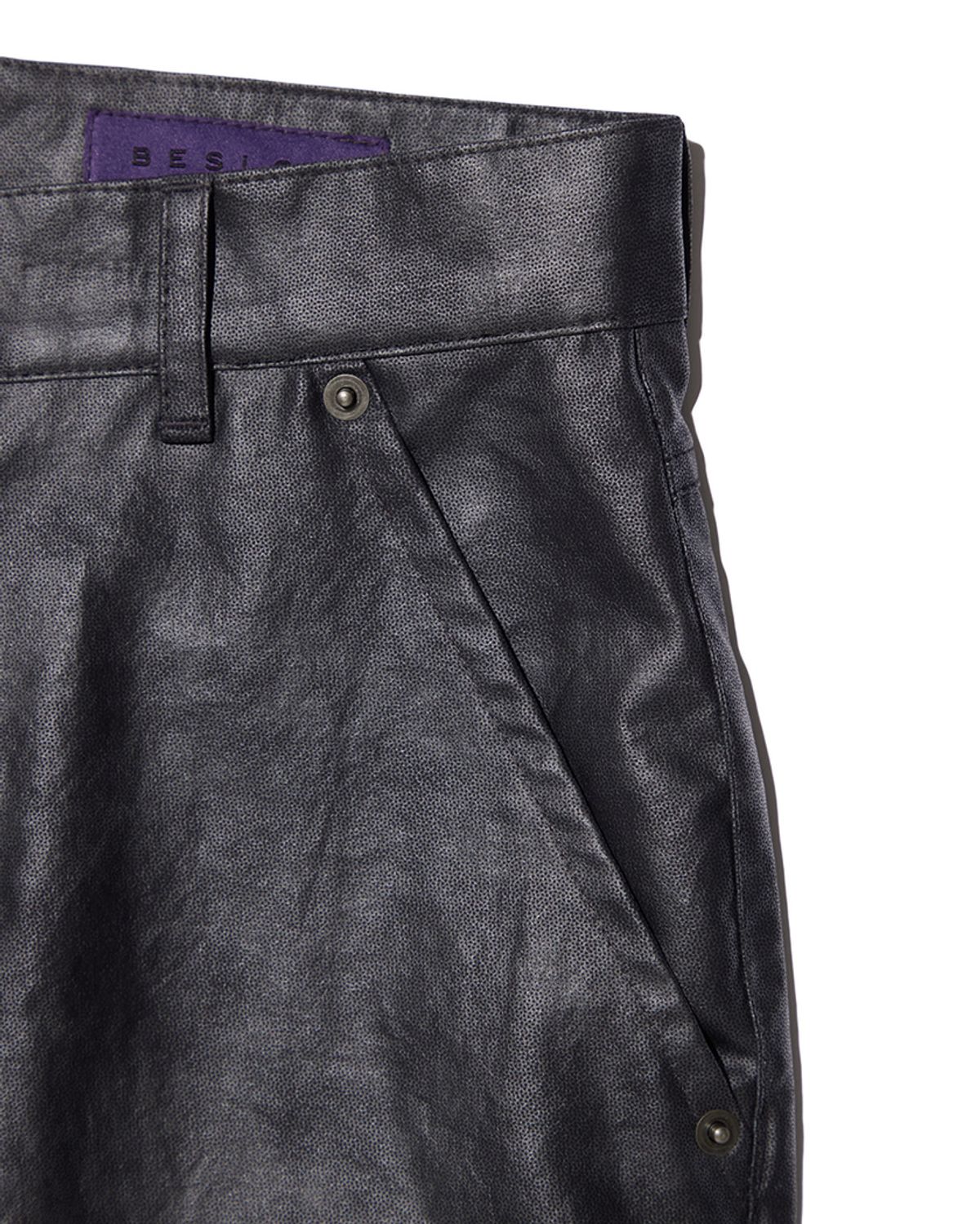 비슬로우(BESLOW) PRINTED LEATHER PANTS BLACK