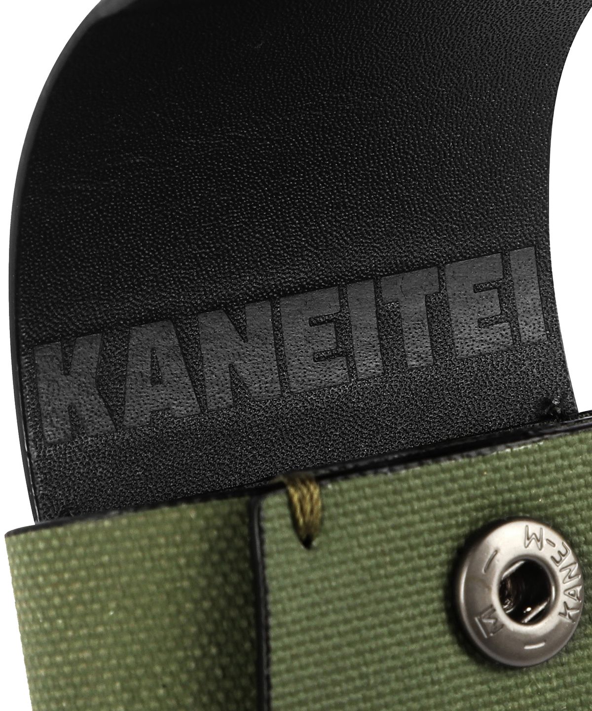 카네이테이(KANEITEI) AIRPODS CASE (OLIVE DRAB) / UPCYCLED