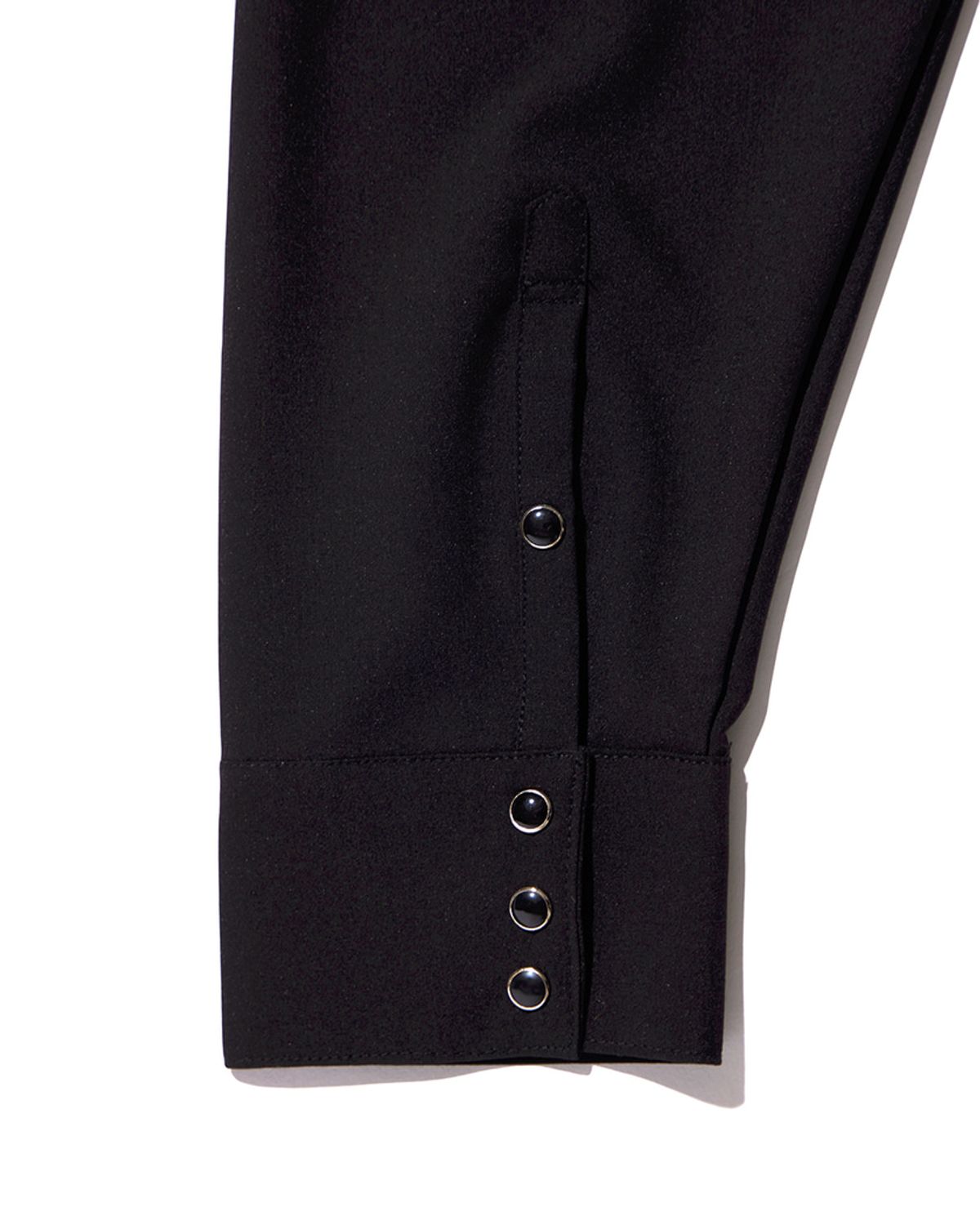 비슬로우(BESLOW) V NECK WESTERN SHIRT BLACK