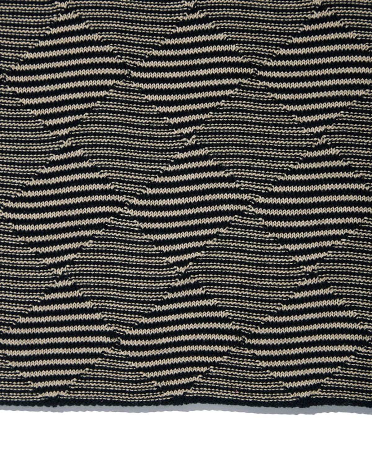 비슬로우(BESLOW) CHECKER BOARD KNIT VEST BLACK BEIGE
