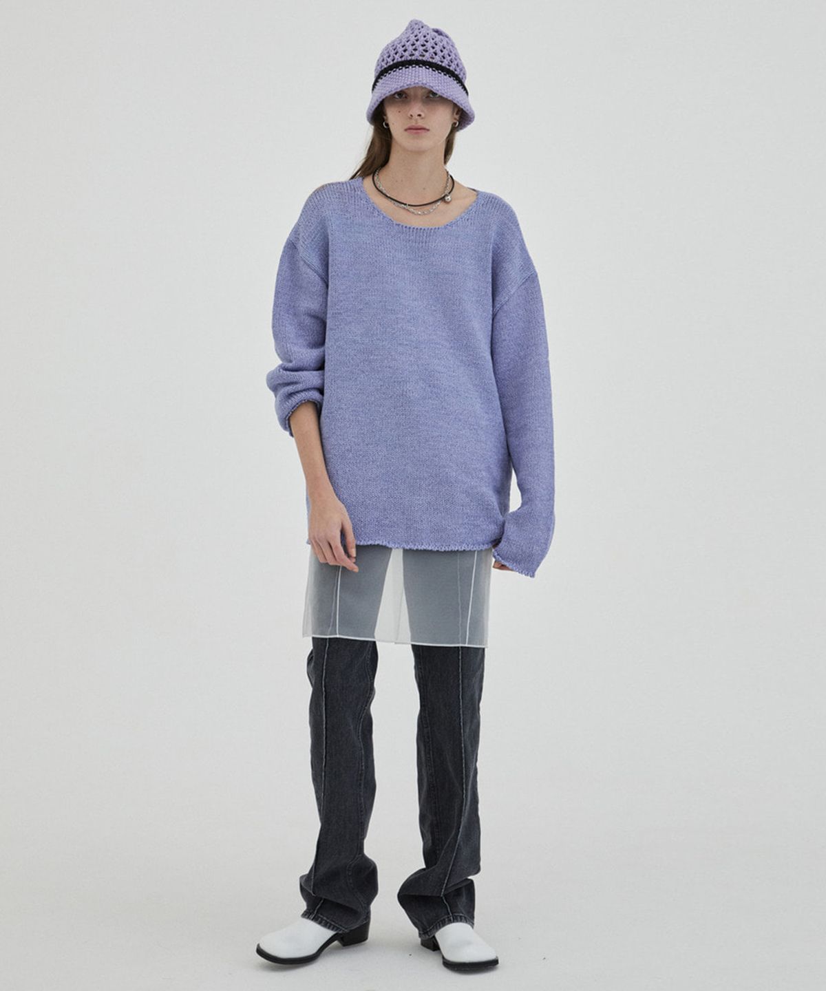 문선(MOONSUN) UNISEX Signature Pin Tuck Straight Denim Pants [Washed Out Black]