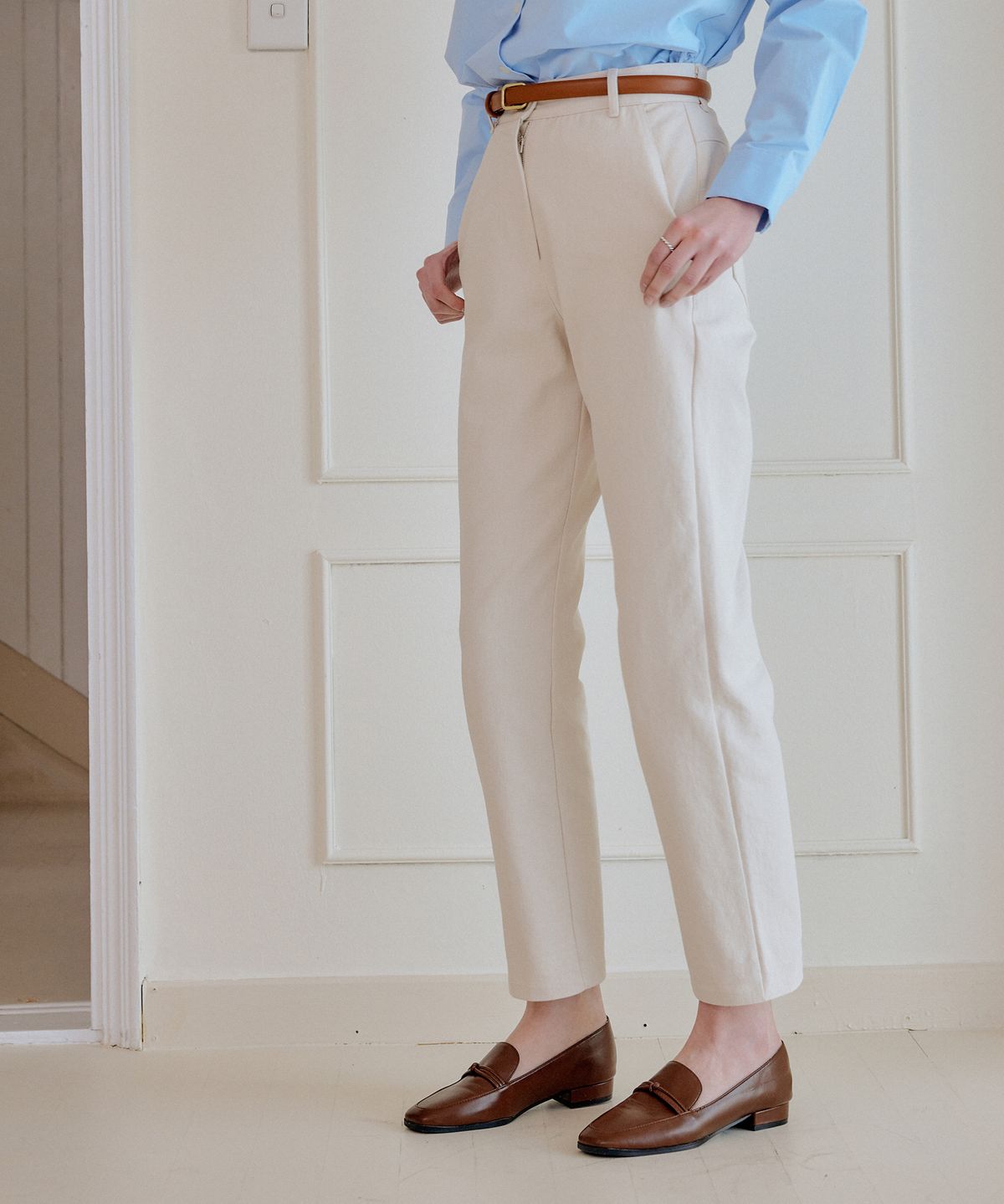 엽페(YUPPE) COTTON CROP PANTS_IVORY