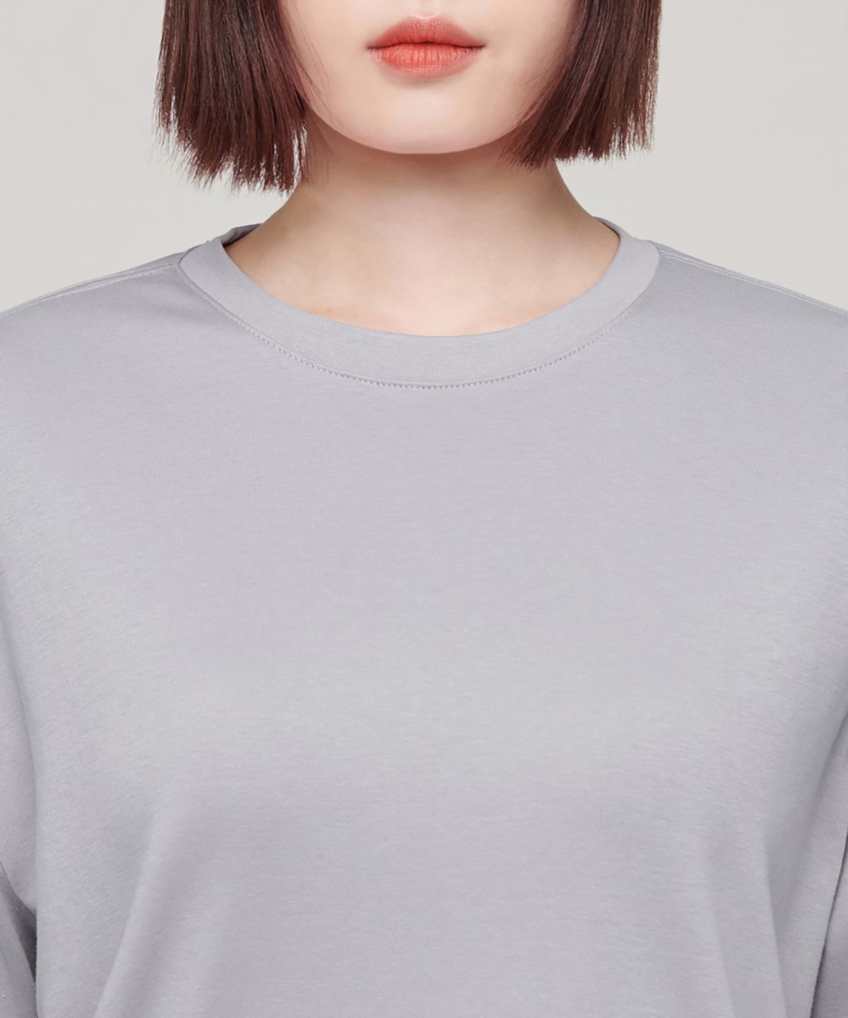 무신사 스탠다드 우먼(MUSINSA STANDARD WOMAN) 우먼즈 릴렉스 핏 크루 넥 티셔츠 [퍼플 그레이]