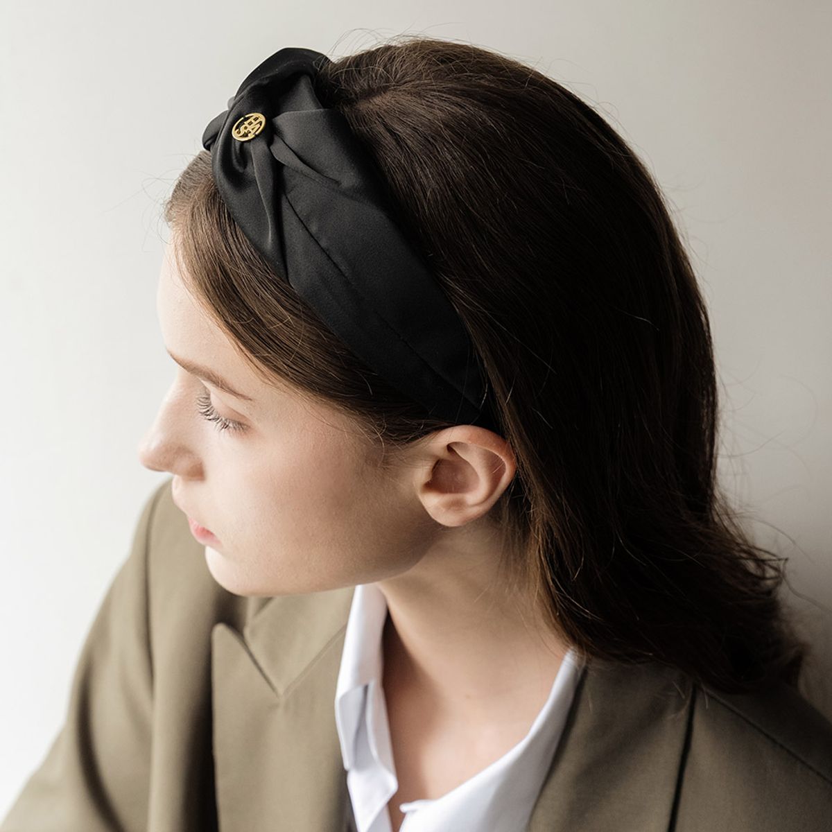 하스(HAS) BFH001 Black Round logo Hairband