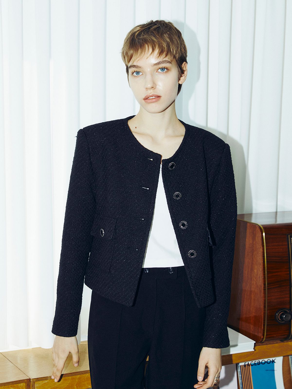 누브(NOUVE) Tweed Crop Jacket - Black