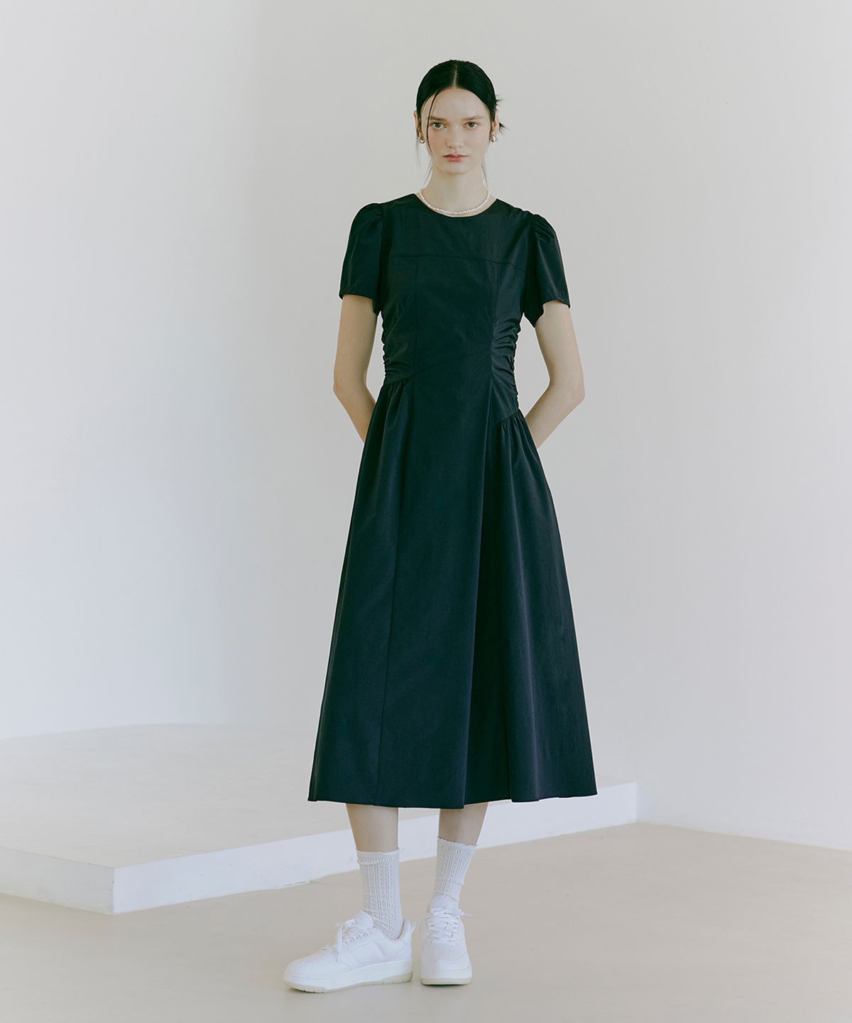 에트몽(ETMON) Side Shirring Dress  Black
