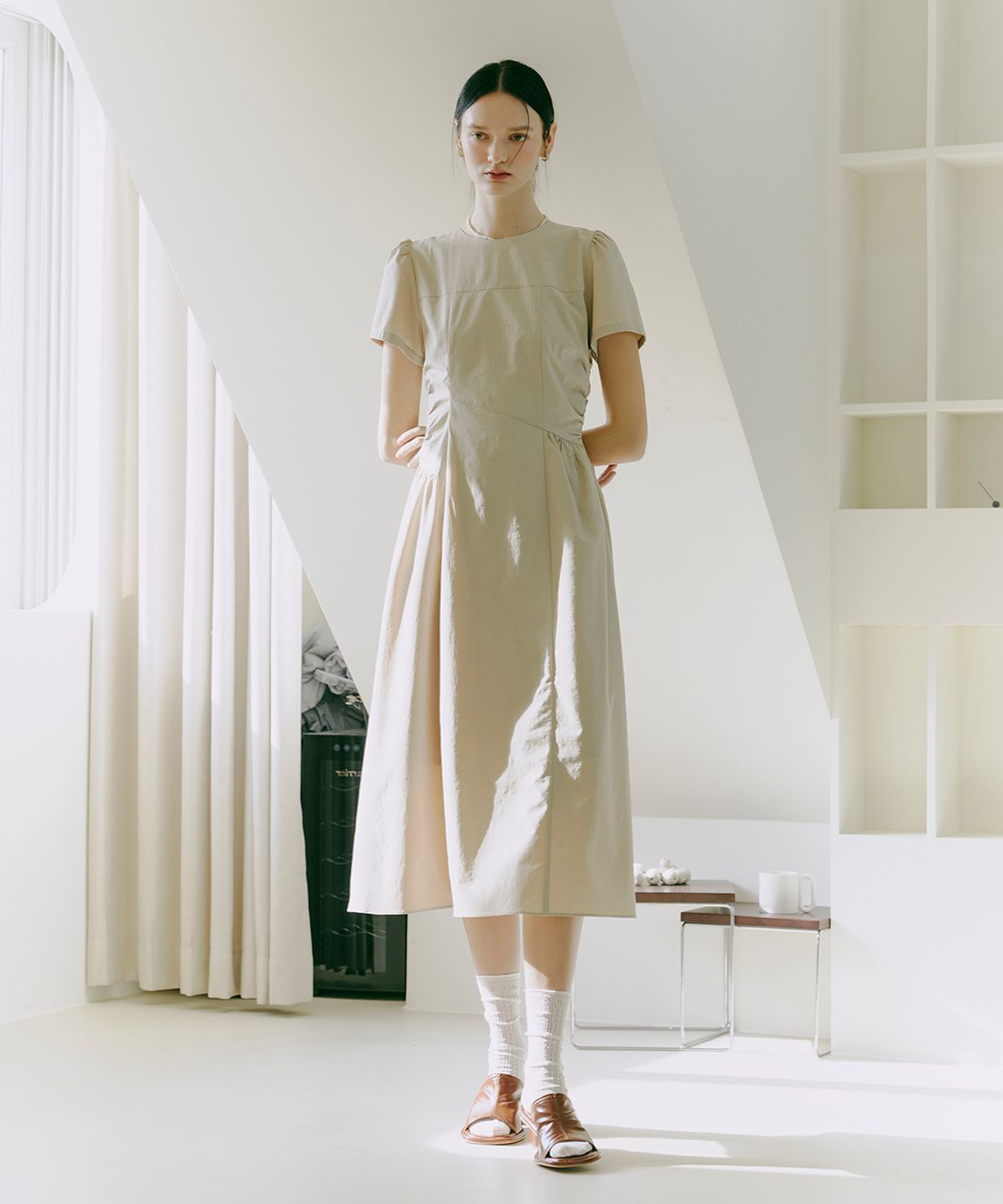 에트몽(ETMON) Side Shirring Dress  Beige