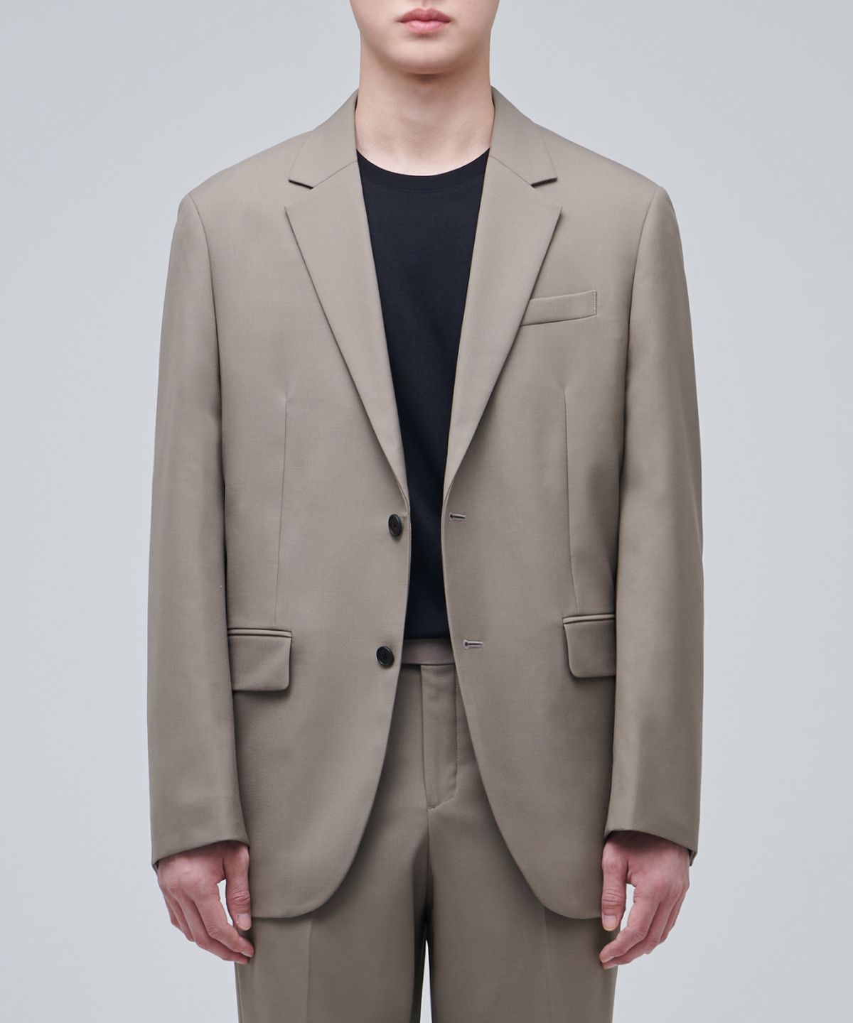 무신사 스탠다드(MUSINSA STANDARD) 울 블렌드 릴렉스드 베이식 블레이저 [더스티 베이지]