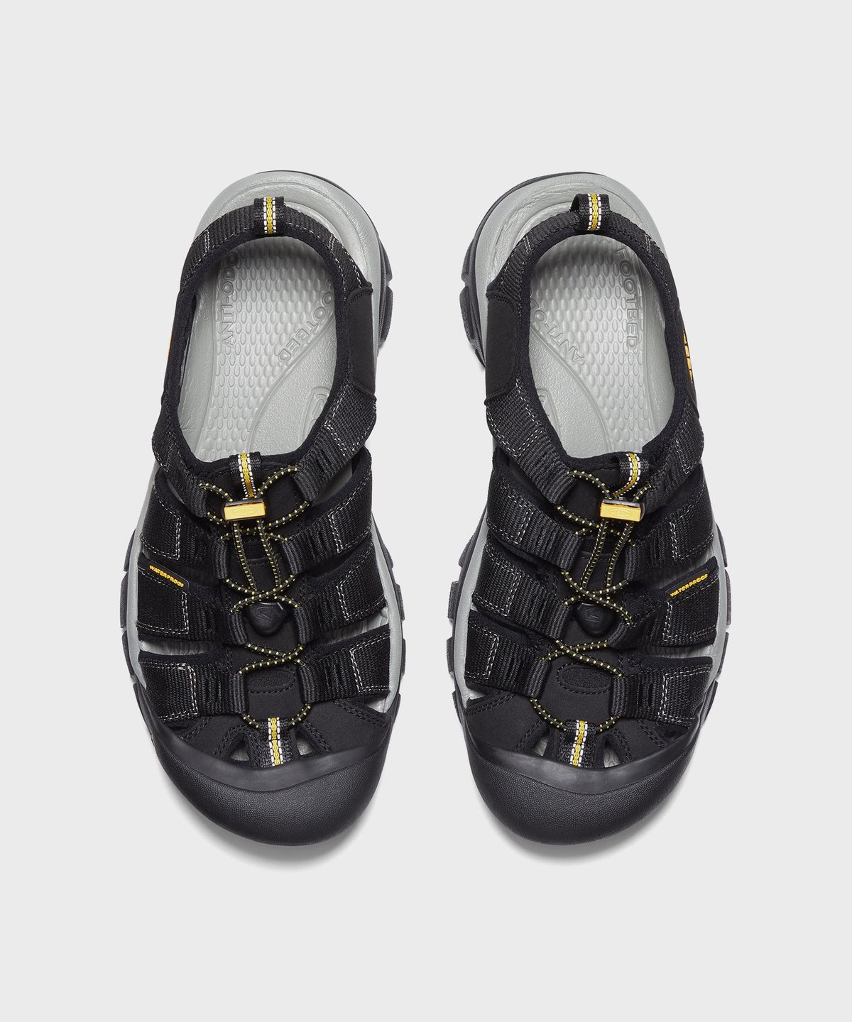 킨(KEEN) 뉴포트 H2 샌들 Black