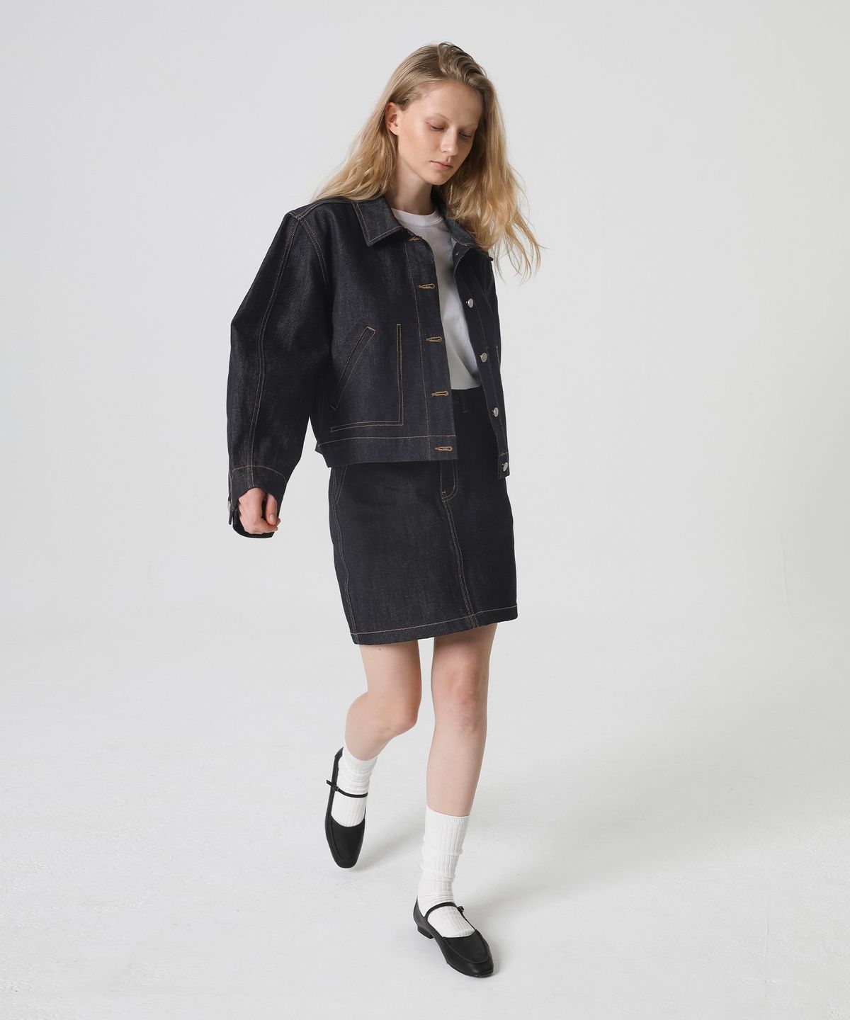 르바(LEVAR) Raw-denim Crop Jacket