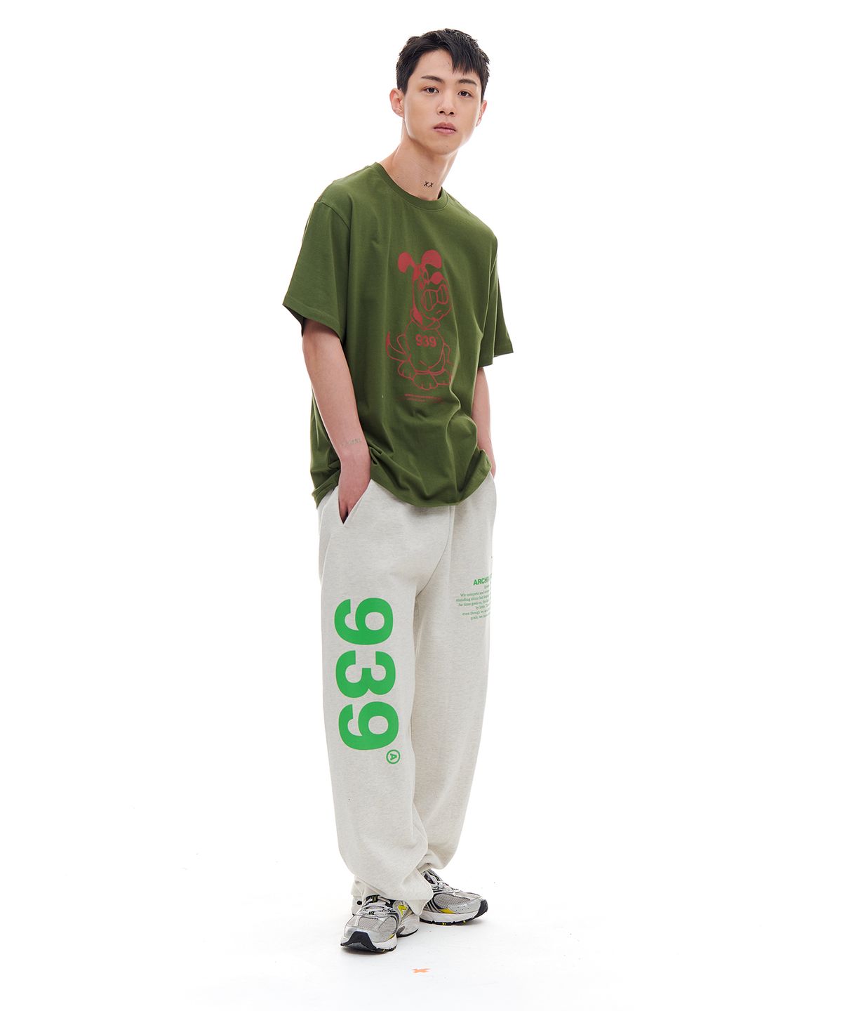 아카이브 볼드(ARCHIVE BOLD) 939 LOGO SWEAT PANTS (OATMEAL)