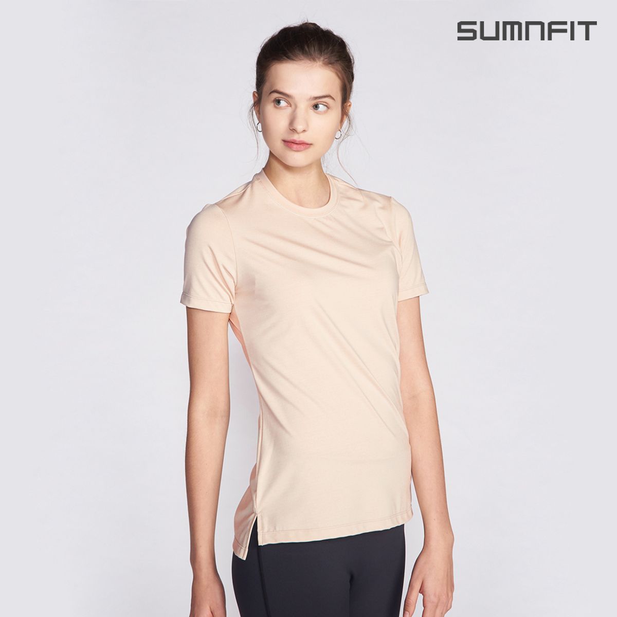 썸앤핏(SUMNFIT) 사이드슬릿 숏슬리브 티셔츠