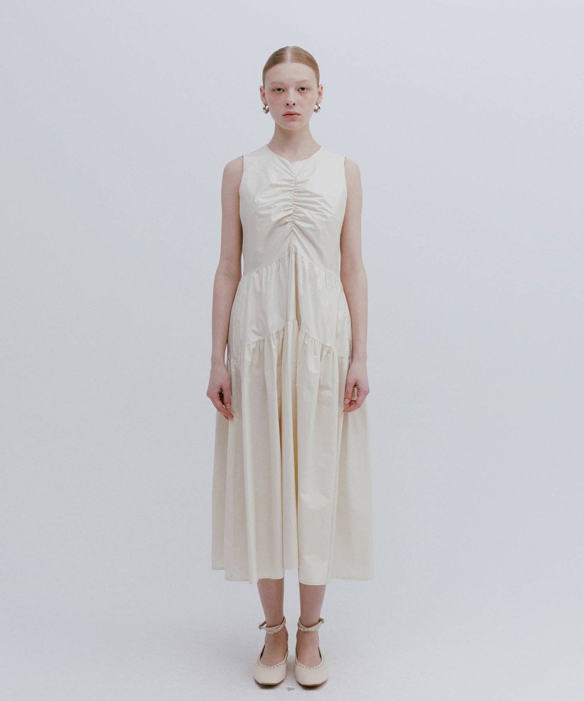 마이스(MAIS) SHINING SLEEVELESS DRESS / IVORY