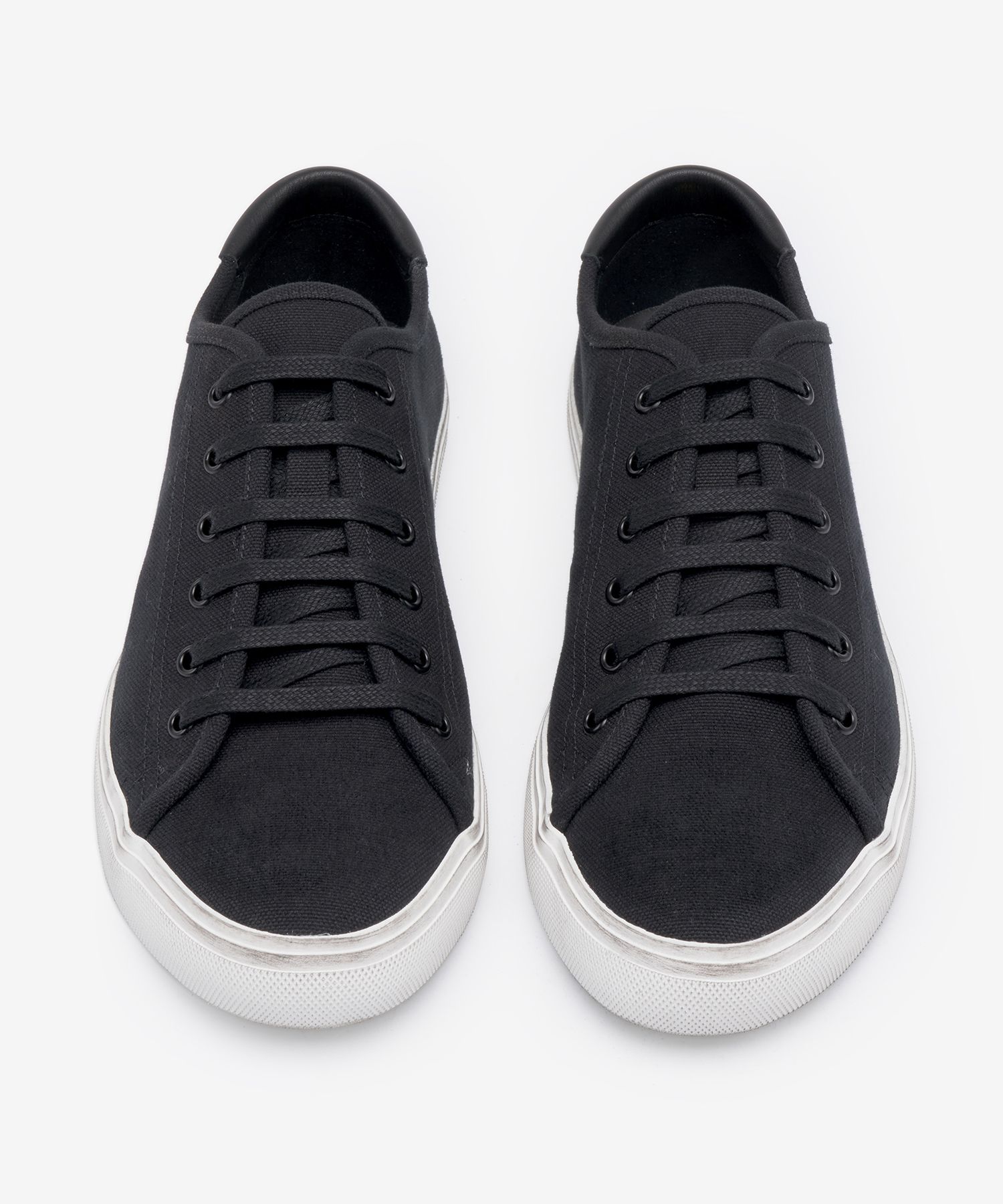 ★韓国の人気★【SAINT LAURENT】★MALIBU SNEAKERS★BLACK★ Saint Laurent Malibu Sneakers in Black | LN-CC