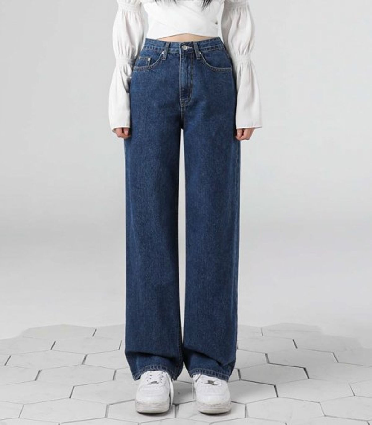 어반드레스(AVANDRESS) STRAIGHT WIDE DENIM PANTS WHITE