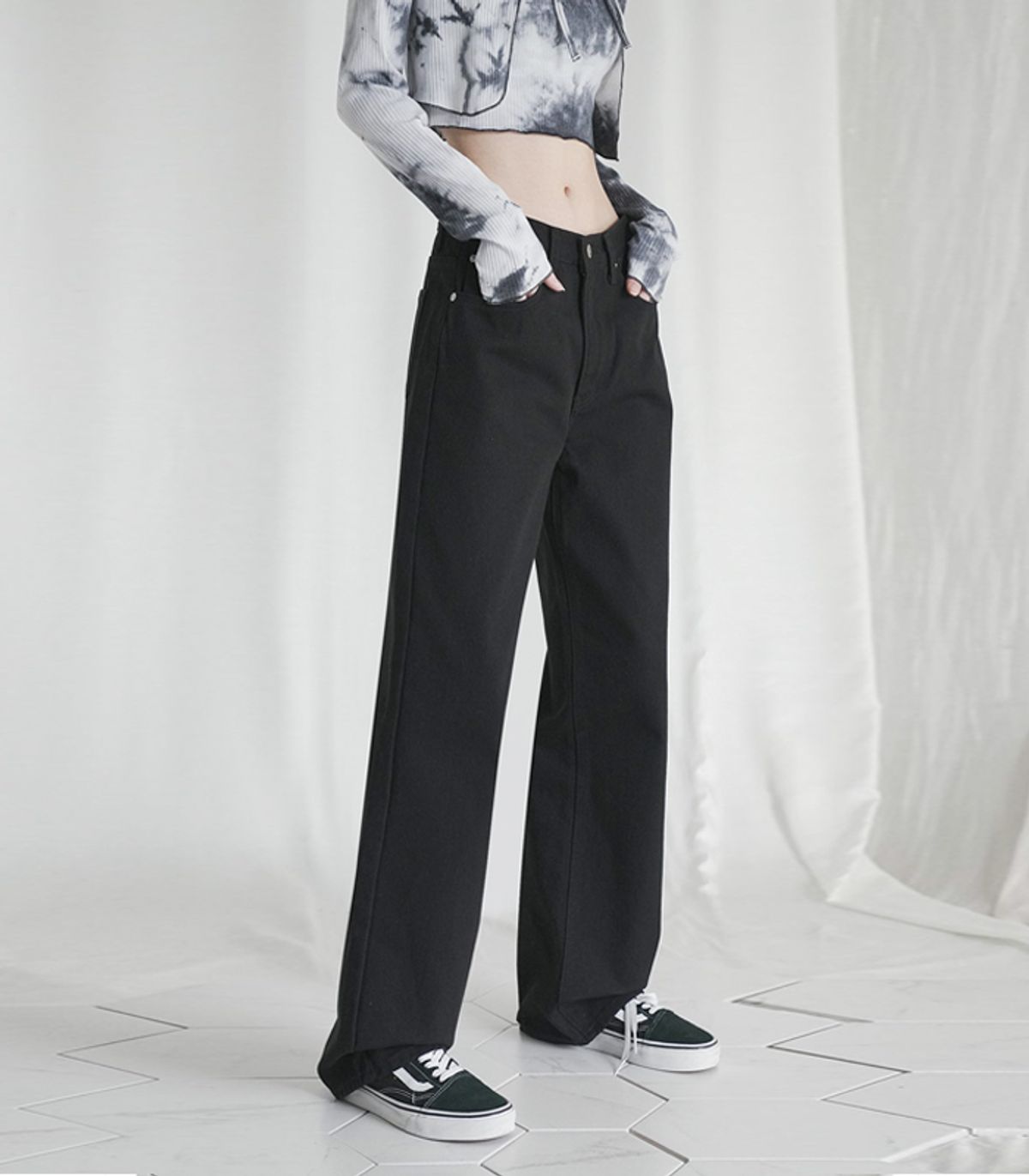 어반드레스(AVANDRESS) STRAIGHT WIDE DENIM PANTS WHITE
