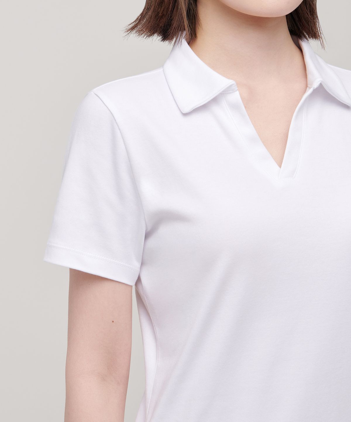 무신사 스탠다드 우먼(MUSINSA STANDARD WOMAN) 우먼즈 슬릿 넥 폴로 원피스 [화이트]