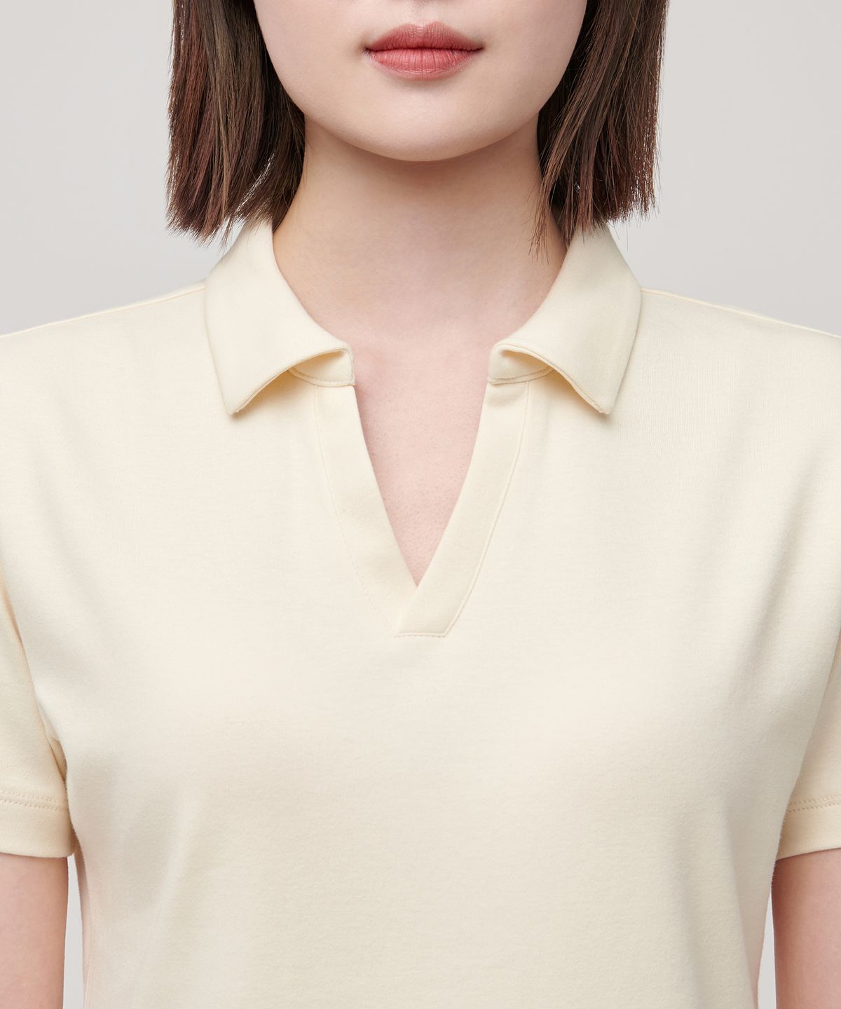 무신사 스탠다드 우먼(MUSINSA STANDARD WOMAN) 우먼즈 슬릿 넥 폴로 원피스 [에그렛]