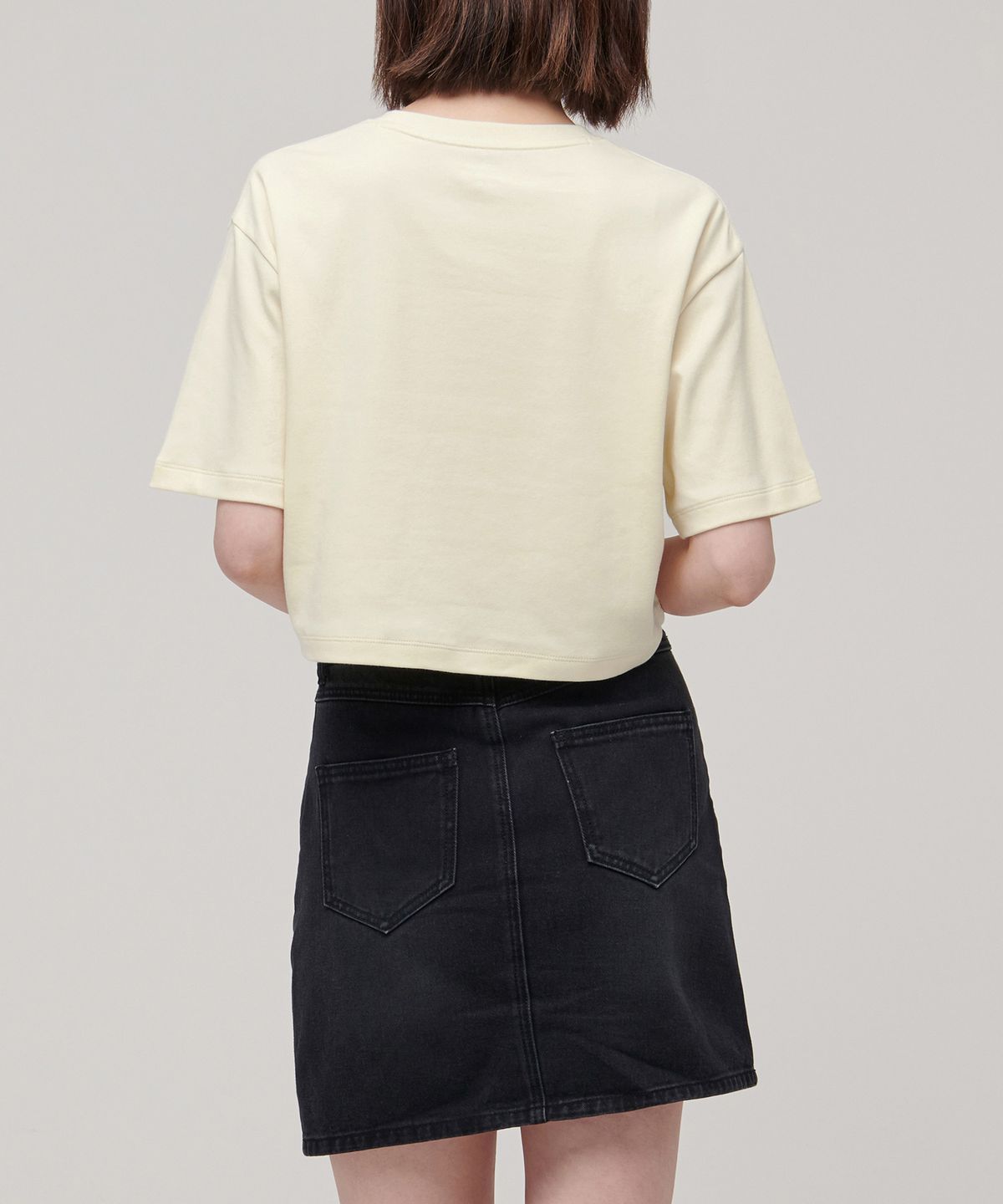 무신사 스탠다드 우먼(MUSINSA STANDARD WOMAN) 우먼즈 릴렉스 핏 크루 넥 크롭 티셔츠 [에그렛]
