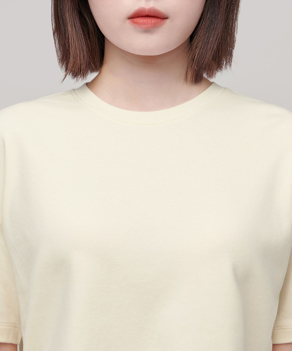 무신사 스탠다드 우먼(MUSINSA STANDARD WOMAN) 우먼즈 릴렉스 핏 크루 넥 크롭 티셔츠 [에그렛]
