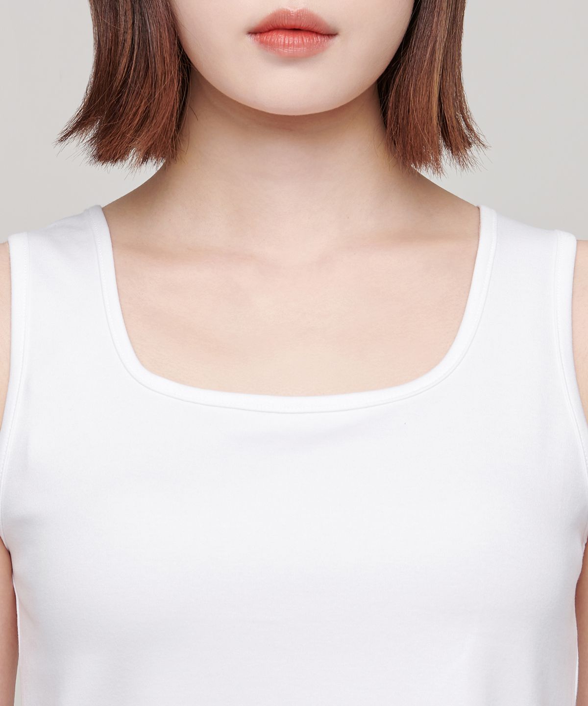 무신사 스탠다드 우먼(MUSINSA STANDARD WOMAN) 우먼즈 크롭 탱크 탑 [화이트]