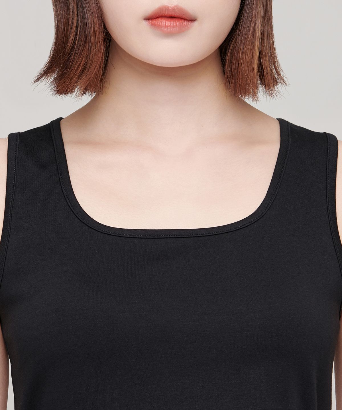 무신사 스탠다드 우먼(MUSINSA STANDARD WOMAN) 우먼즈 크롭 탱크 탑 [블랙]