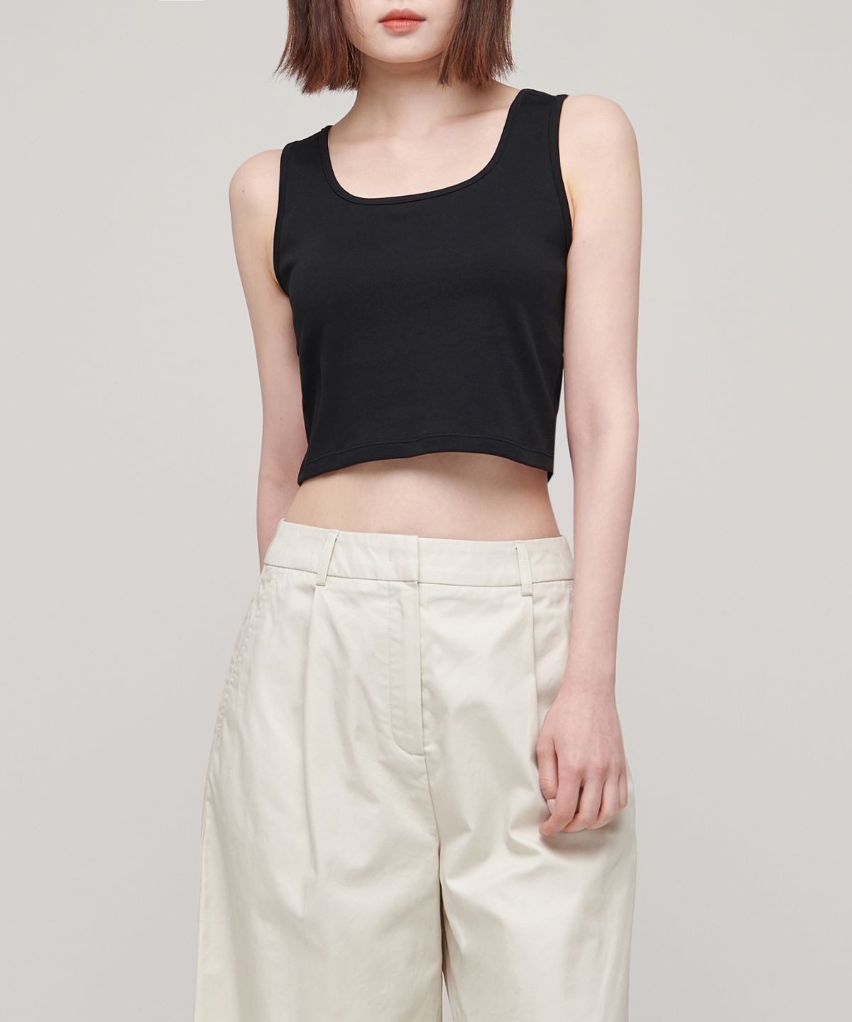 무신사 스탠다드 우먼(MUSINSA STANDARD WOMAN) 우먼즈 크롭 탱크 탑 [블랙]