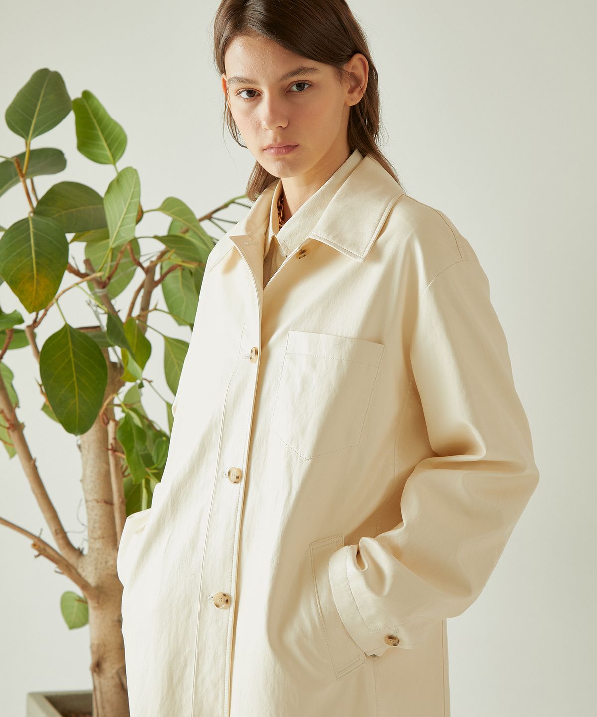 핀블랙(PINBLACK) LEATHER SINGLE COAT IVORY