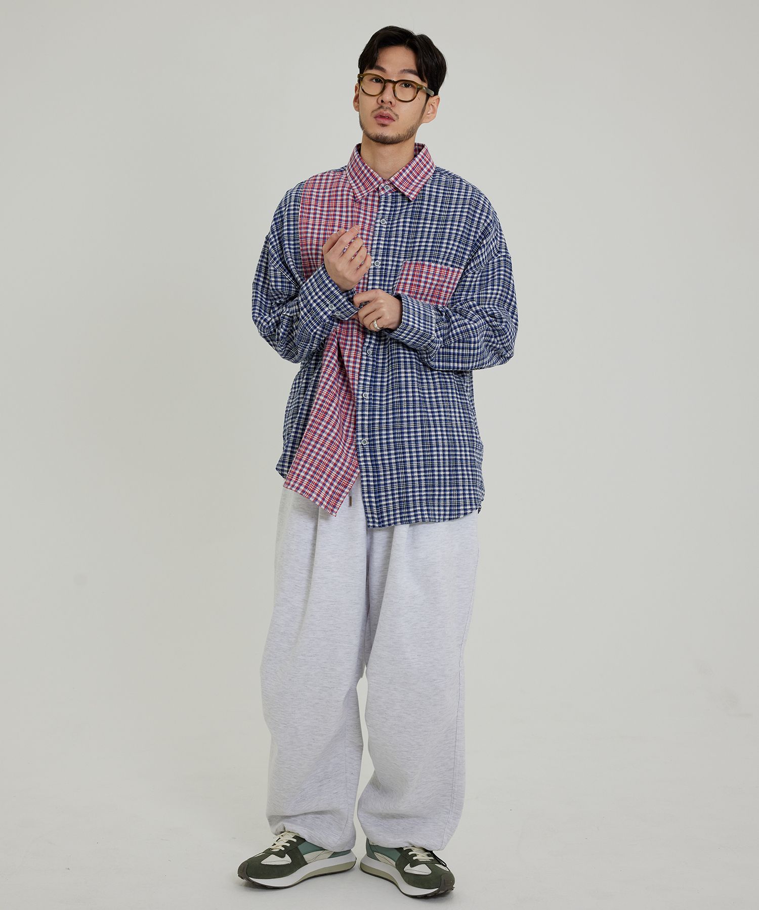 MUSINSA | OTHERFITS Wide balloon sweatpants (white gray)