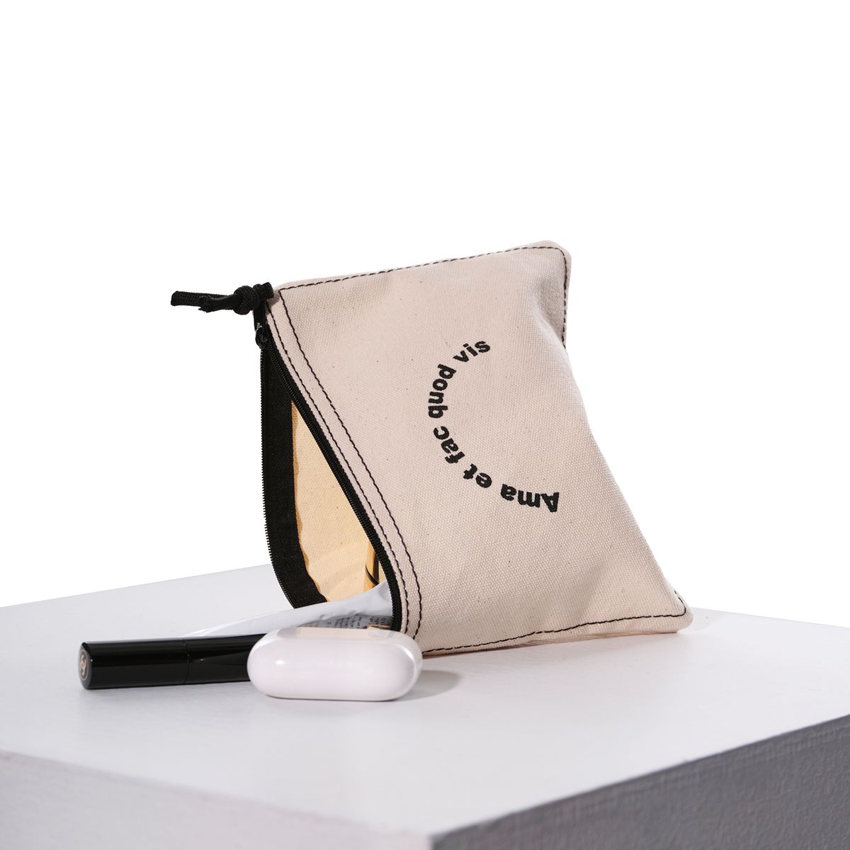 투오(TUO) MOBLE POUCH BAG_ECRU