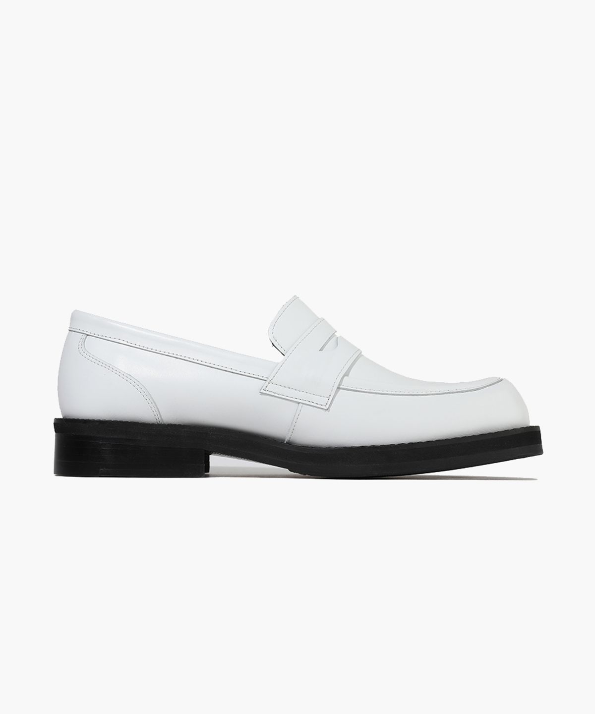 피렌체 아뜨리에(FIRENZE ATELIER) 볼륨 스퀘어라인 심플 유팁 페니로퍼 8500 [CREAM WHITE]
