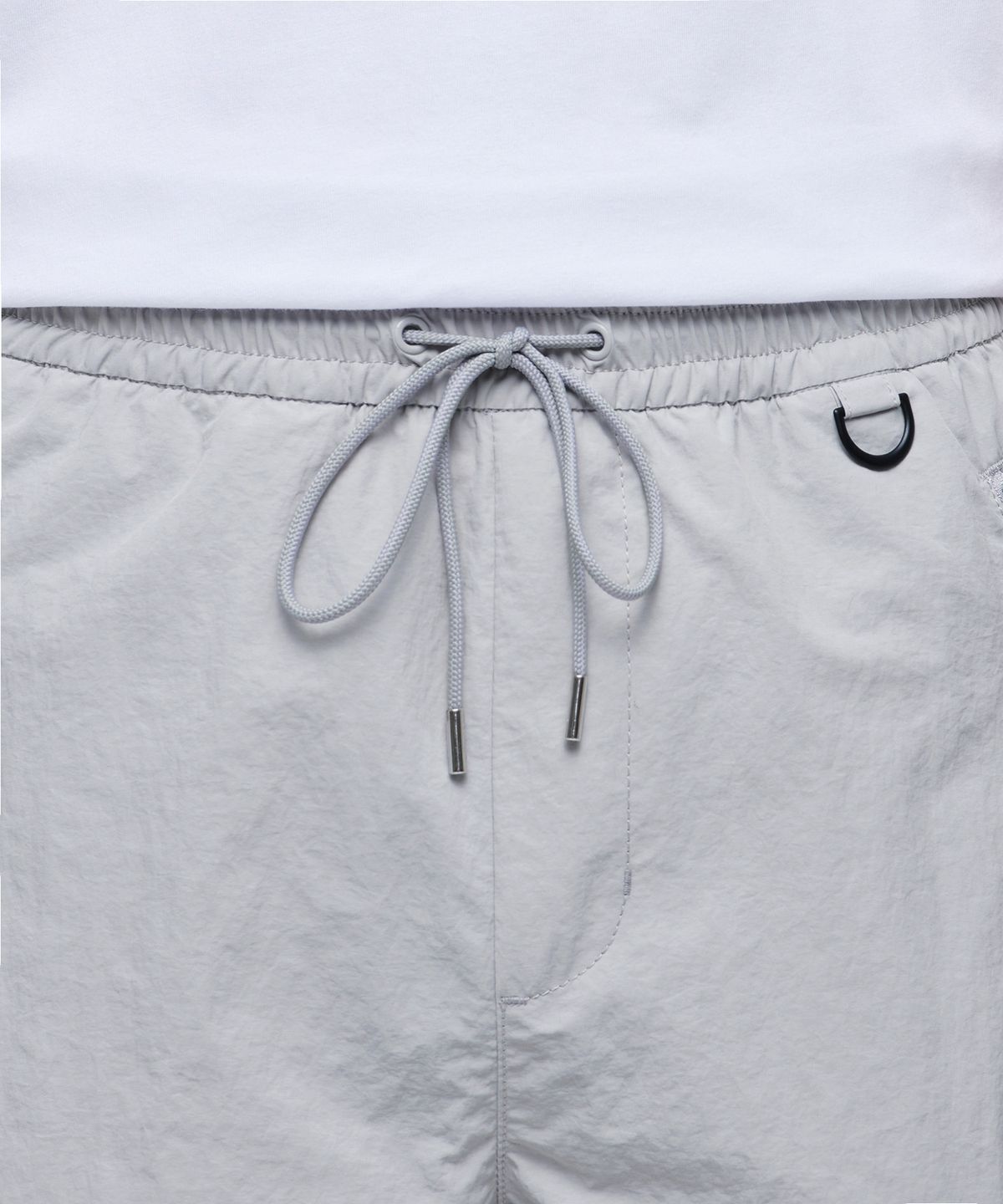 무신사 스탠다드(MUSINSA STANDARD) 나일론 드로스트링 트랙 쇼츠 [애쉬 그레이]
