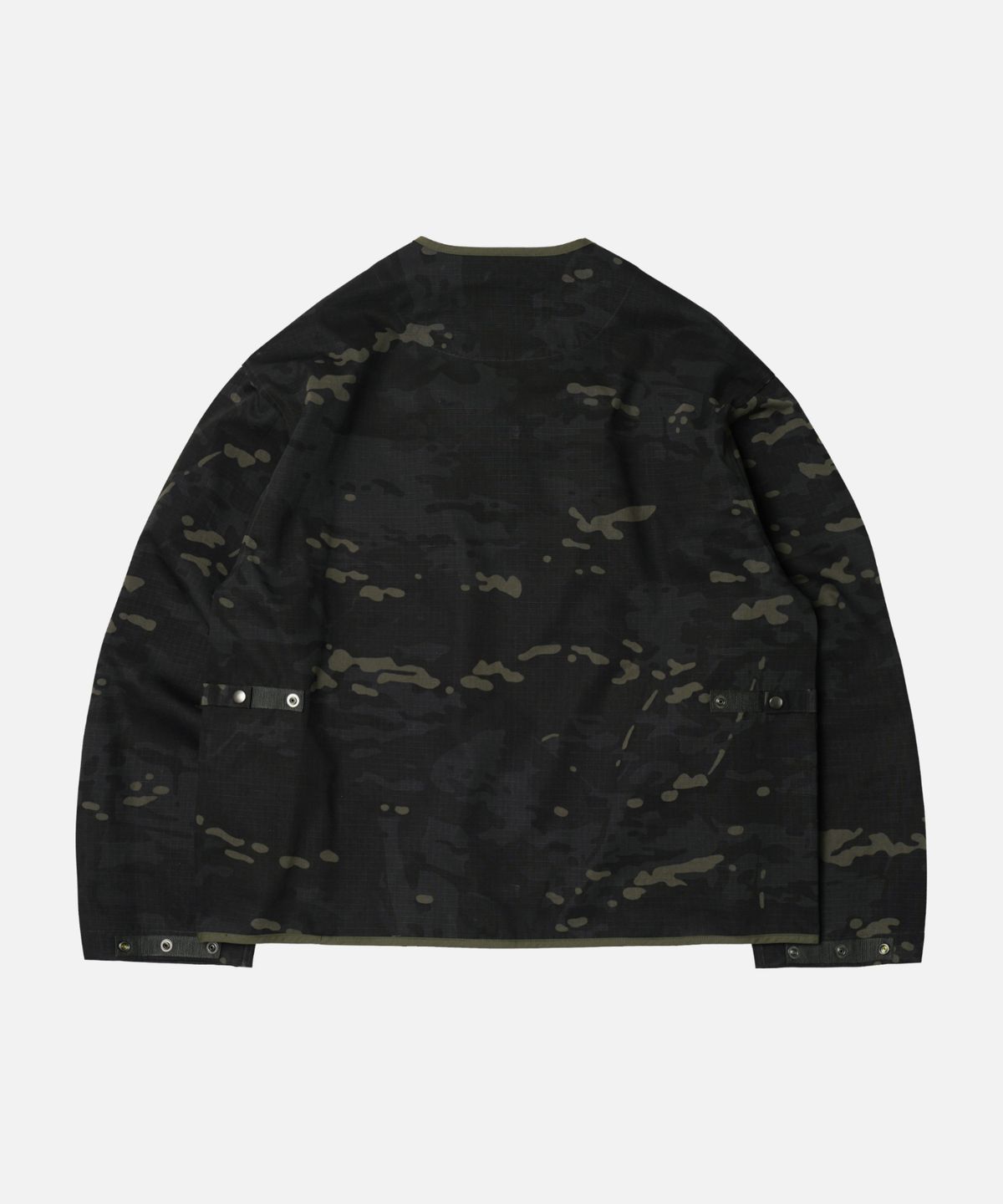 프리즘웍스(FRIZMWORKS) ROUND ZIP UP CARDIGAN _ BLACK MULTICAM
