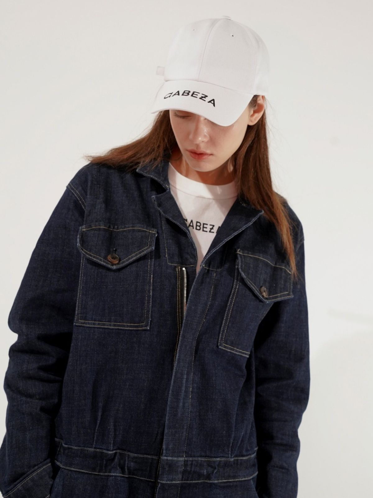 카베자(CABEZA) 챙 로고 볼캡 화이트
