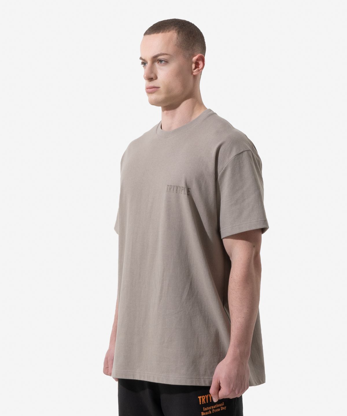 노이스스튜디오(NOICE STUDIO) 노이스 스튜디오 Expose 오버핏 반팔 티셔츠 Oversided T-Shirt - 타우페